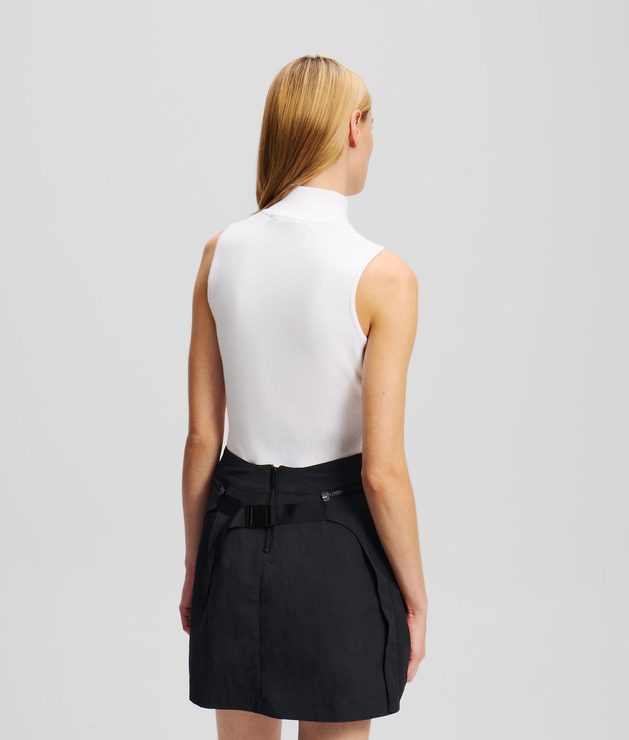 SLEEVELESS KNITTED TOP Product Image