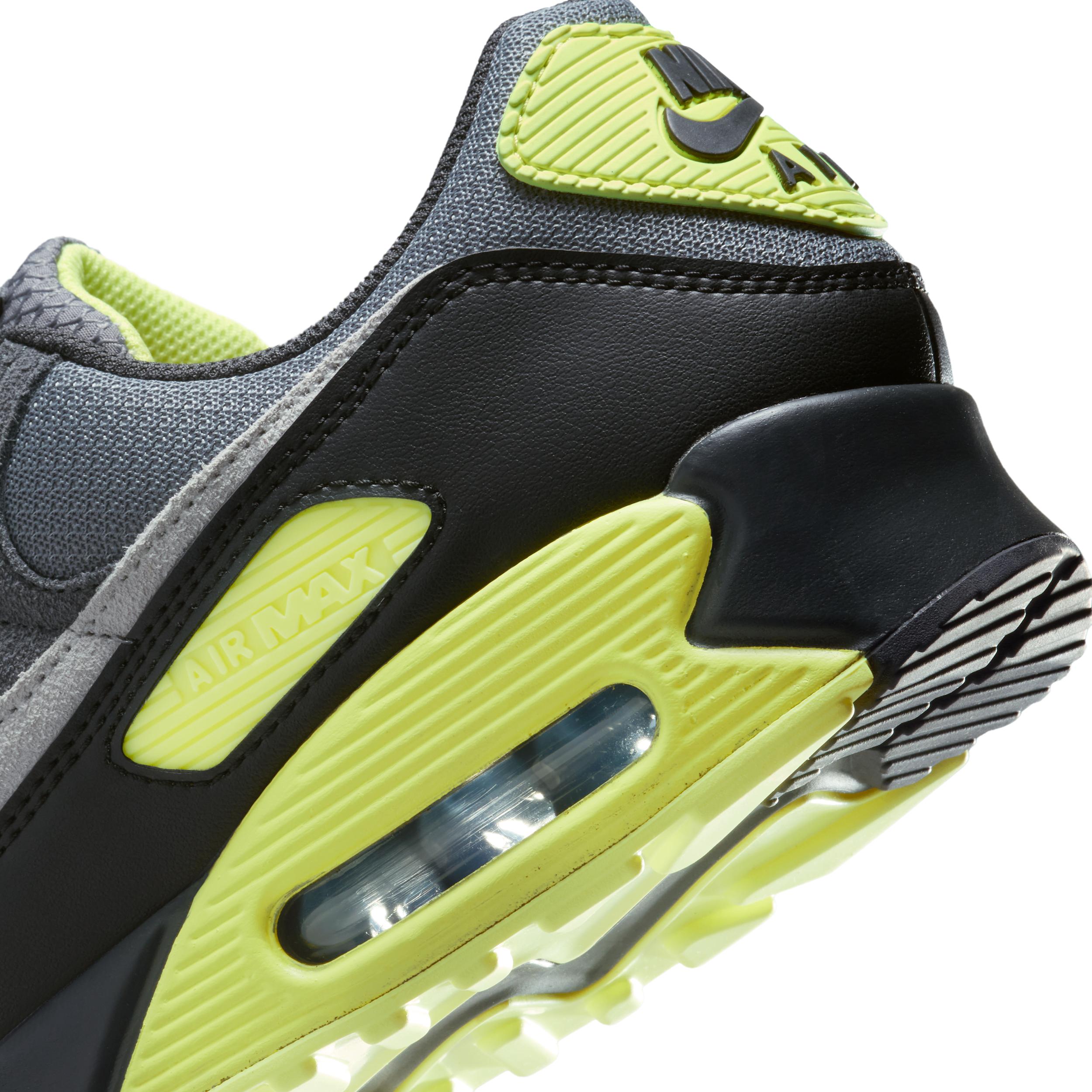 Nike Men's Air Max 90 Shoes Product Image