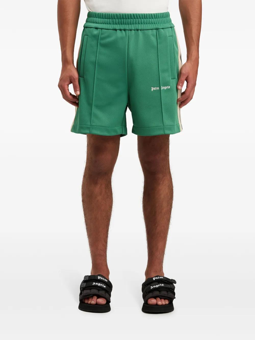 logo treck shorts Product Image