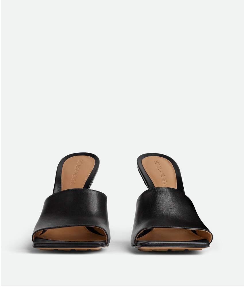 Women's Stretch Mule in Black Product Image