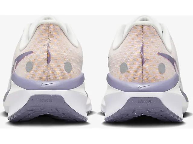 Women's | Nike Vomero 17 Product Image