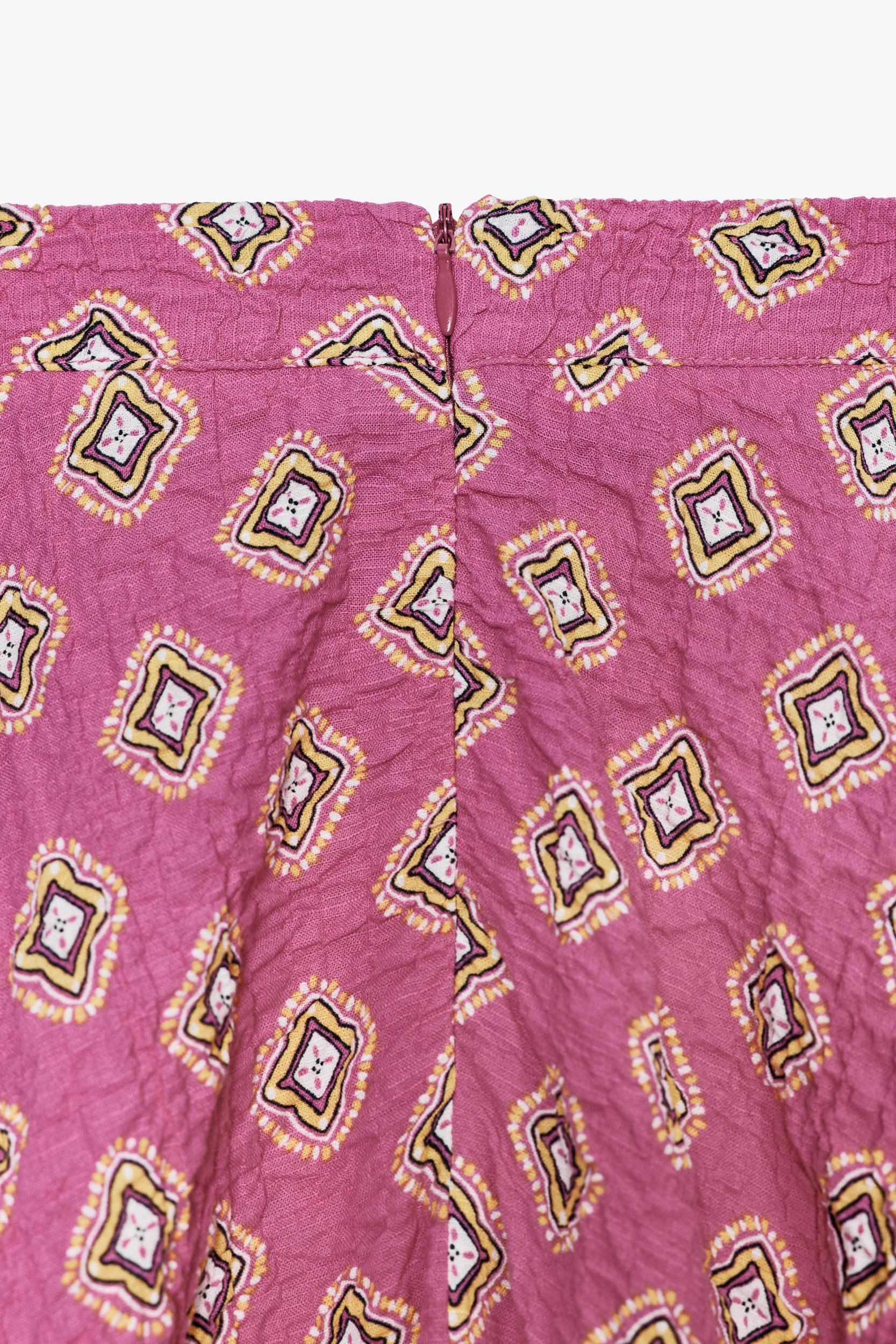 PRINTED MIDI SKIRT Product Image