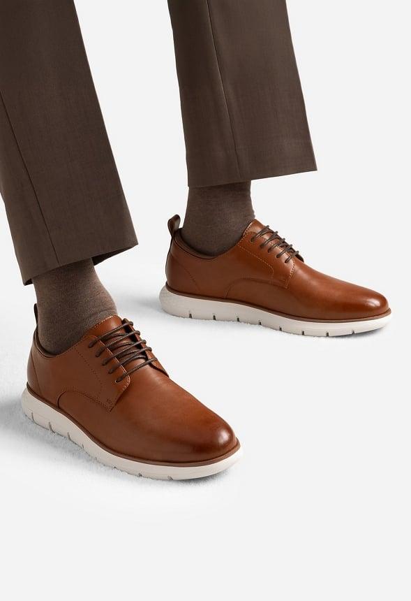 Men's Comfortable Casual Work Shoe Product Image