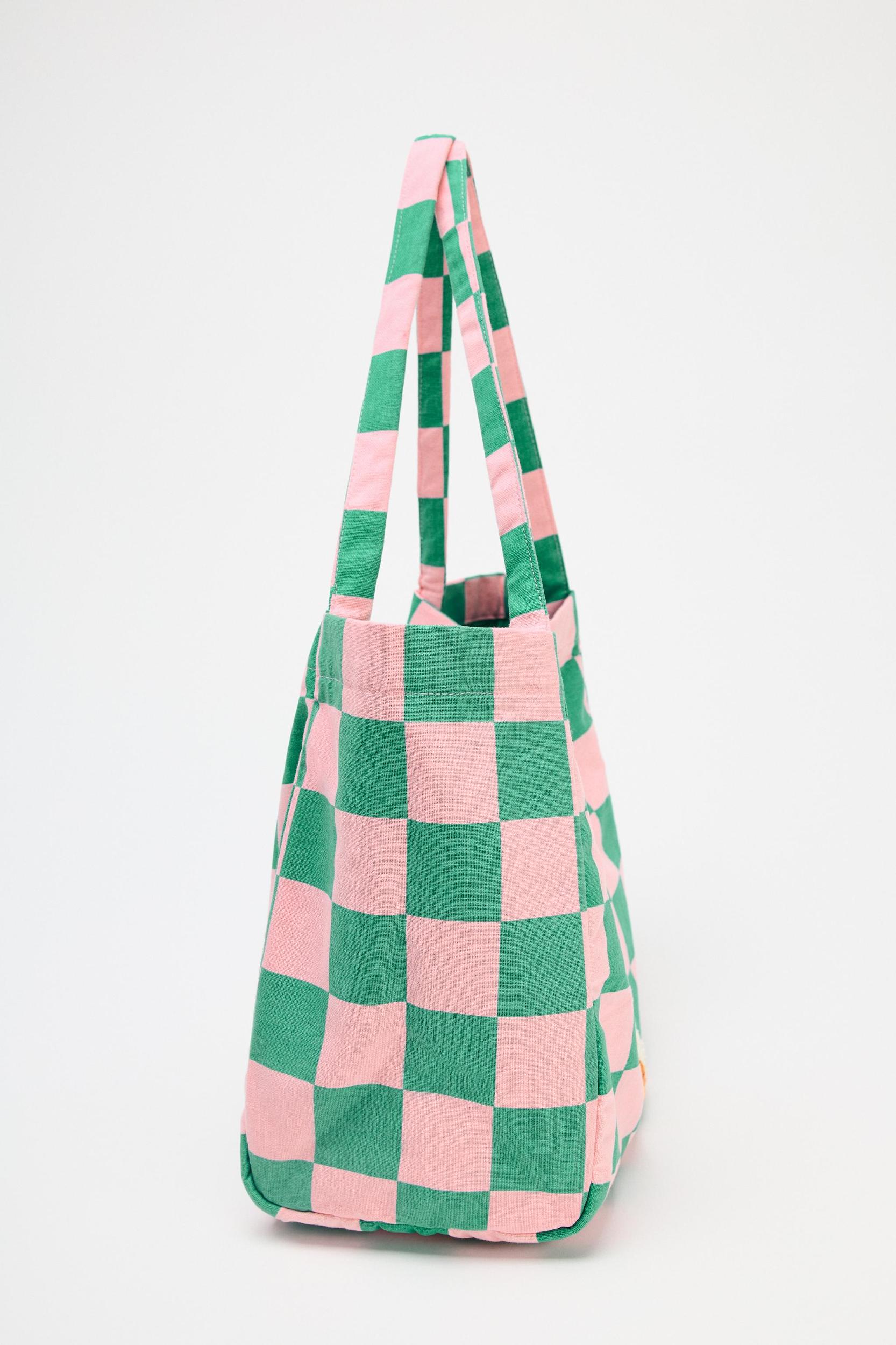 GRAPHIC WOVEN SHOPPER Product Image