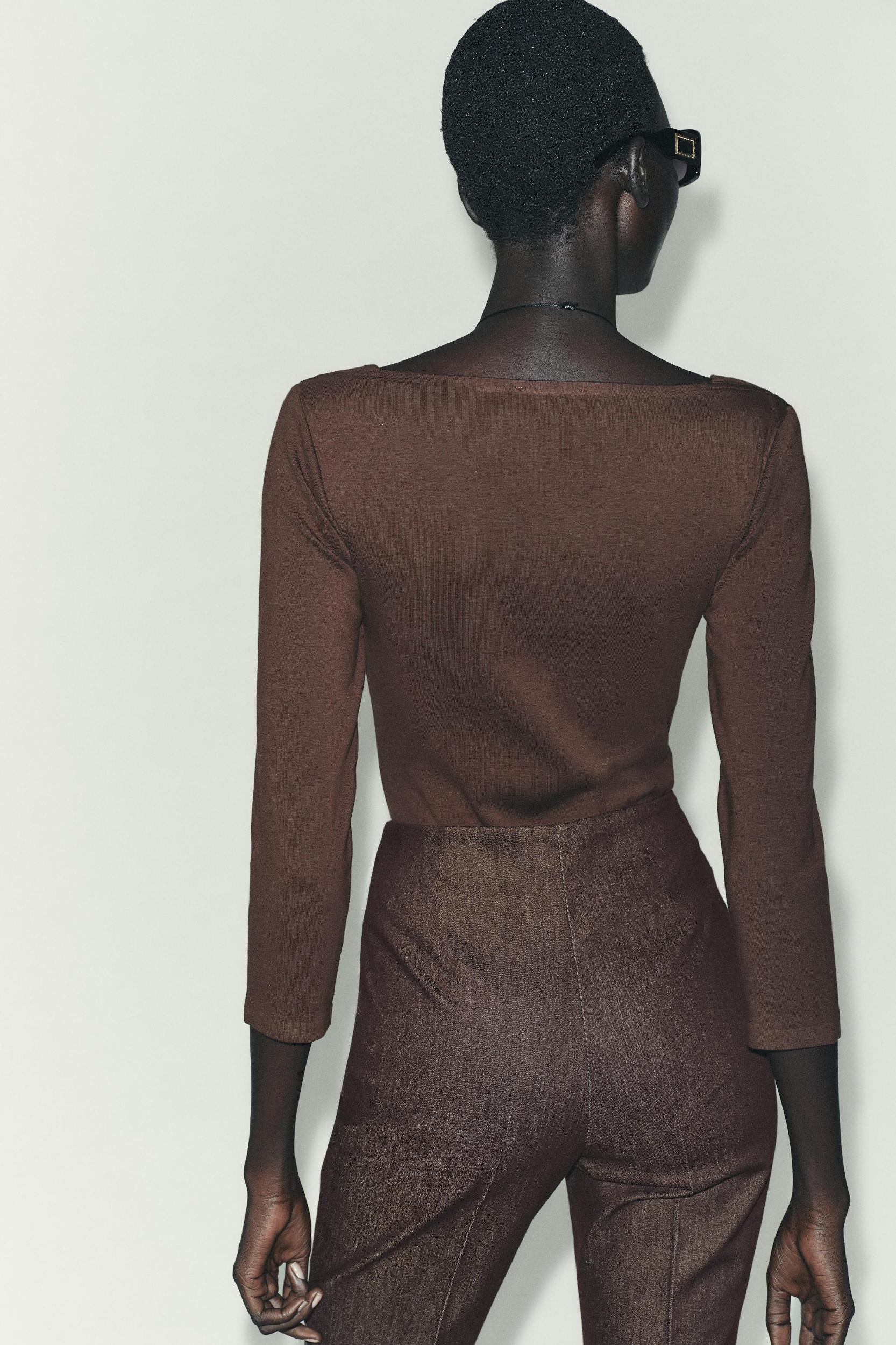 BOAT NECK T-SHIRT Product Image