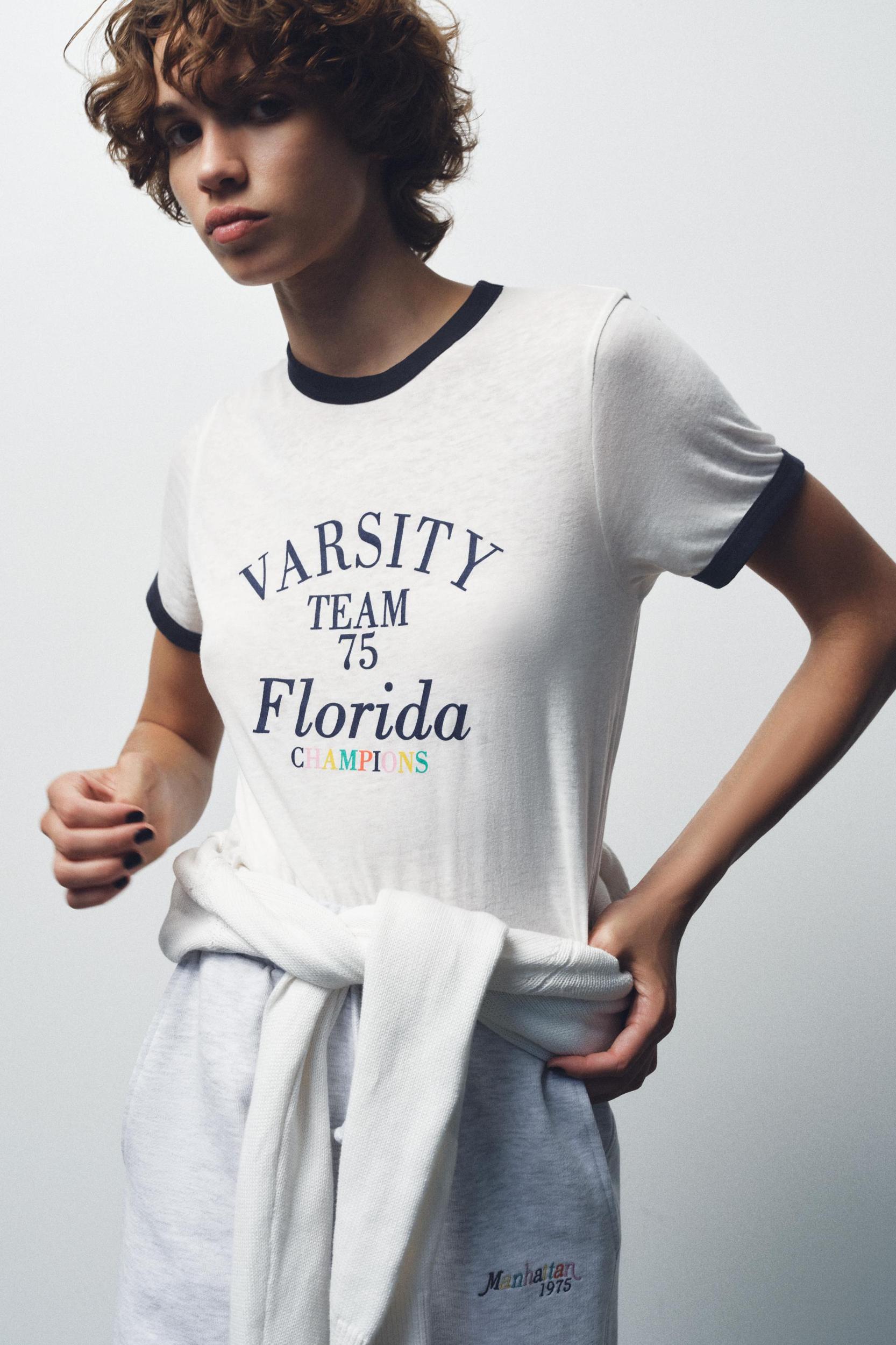 FLAMÉ TEXT T-SHIRT Product Image