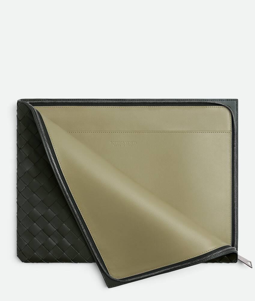 Men's Intrecciato Half Zipped Pouch in Dark green / Travertine Product Image