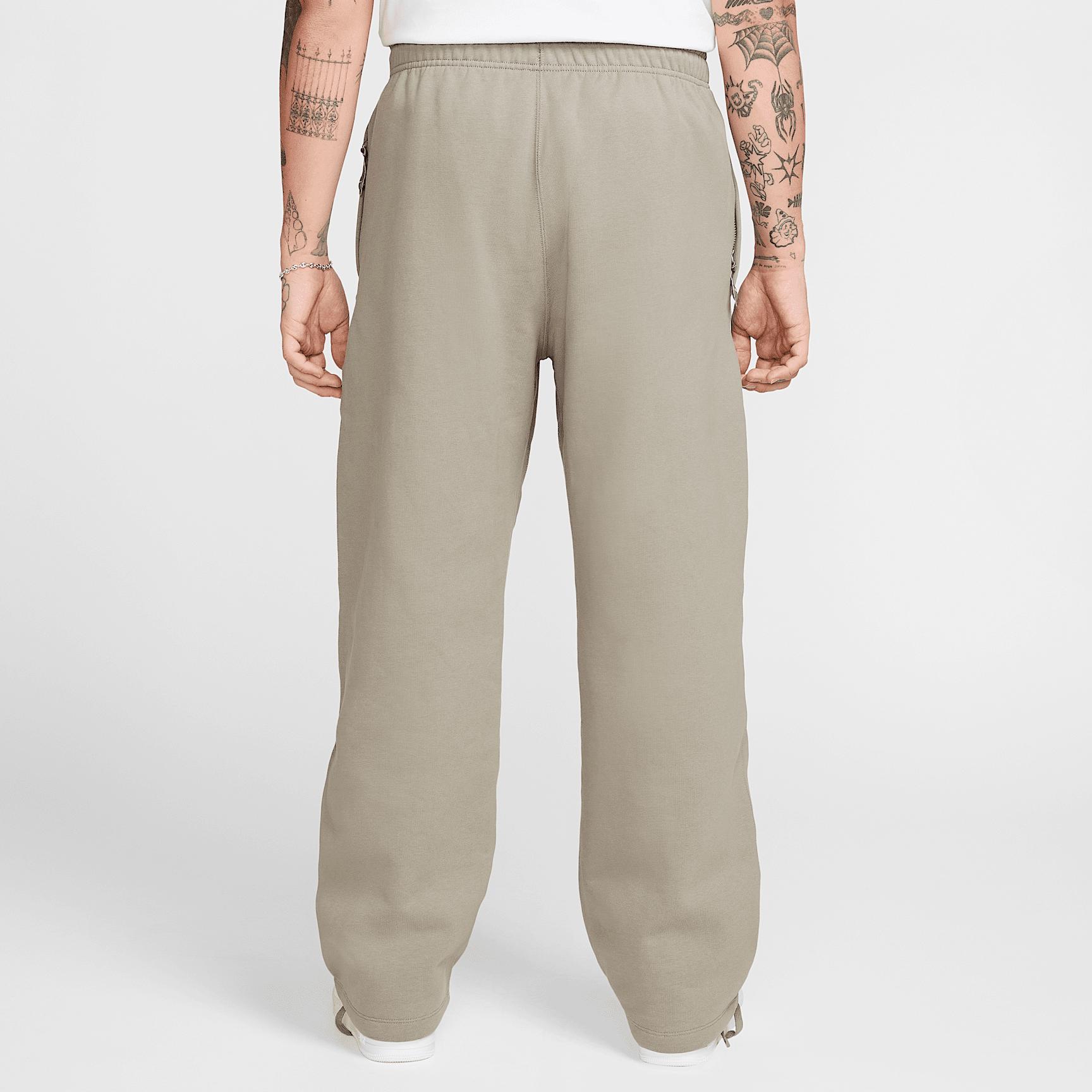 Nike Solo Swoosh Men's Open-Hem Fleece Pants Product Image