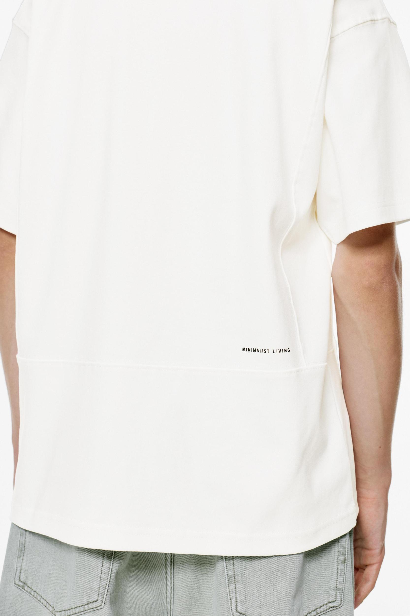 Short sleeve sweatshirt with slogan Product Image