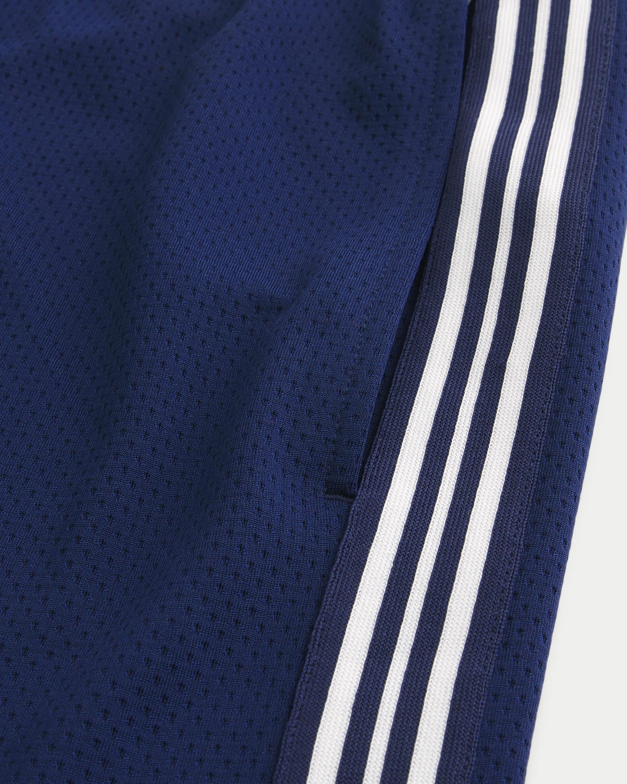 Baggy Basketball Shorts Product Image