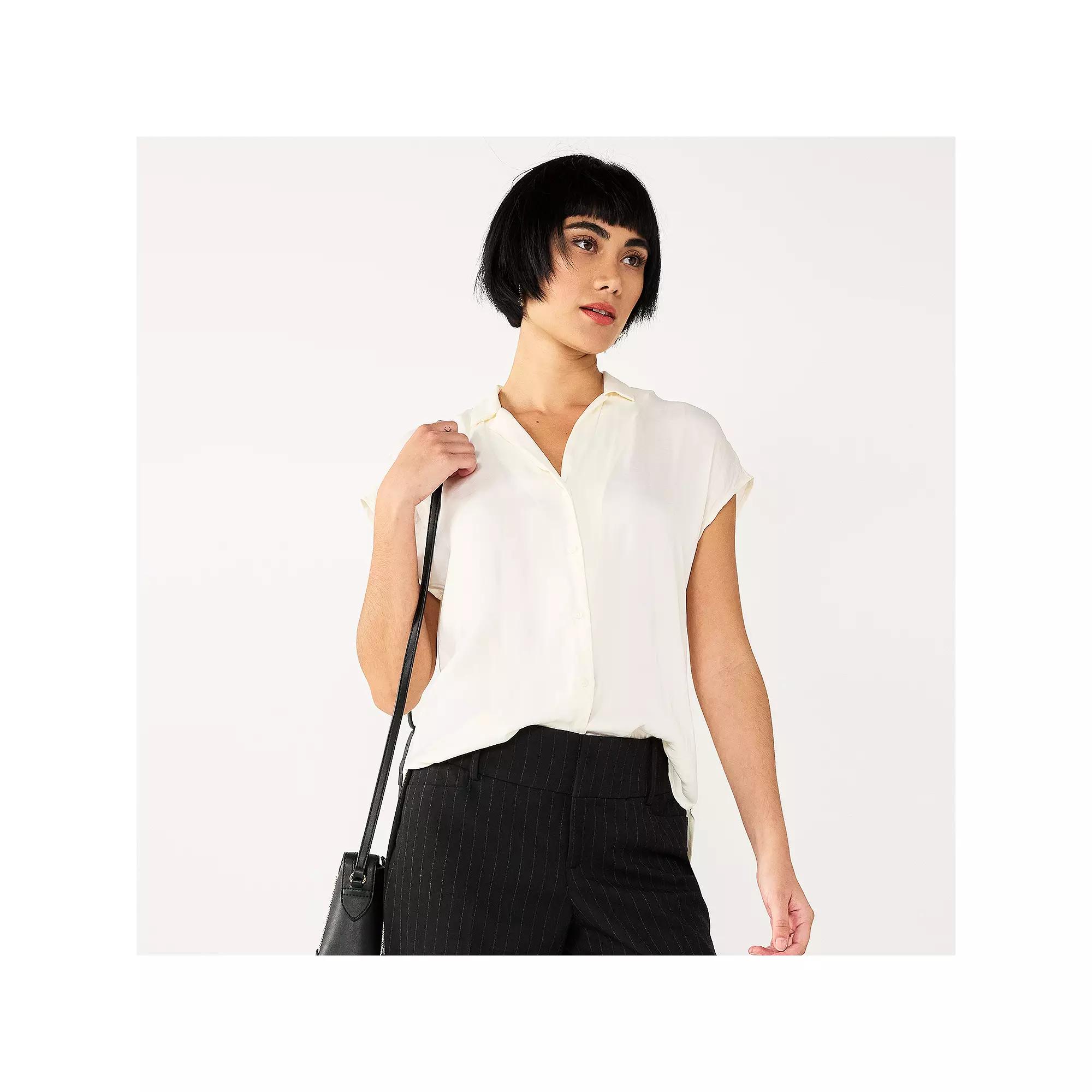 Women's Petite Nine West Short Sleeve Easy Lapel Shirt,  Product Image