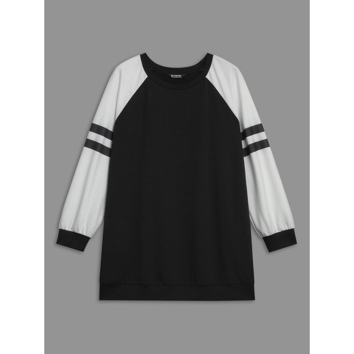 Plus Size Color Block Raglan Sleeve Stretchy Sweatshirt Women Black Casual Contrast Round Neck Everyday Sweatshirts BloomChic 22-24/3X Product Image