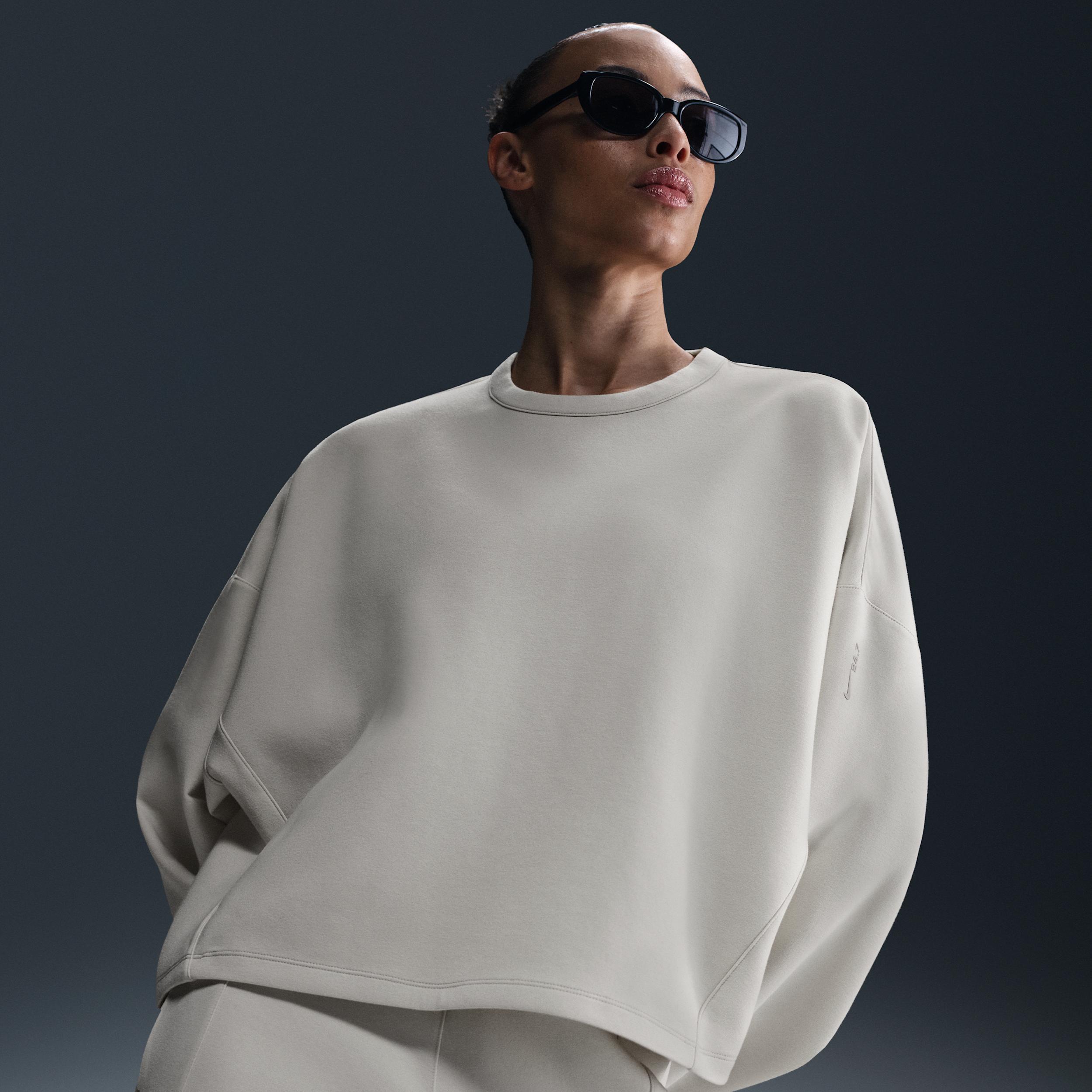 Nike Womens 24.7 ImpossiblySoft Dri-FIT Oversized Crew-Neck Top | HQ8193-104 Product Image