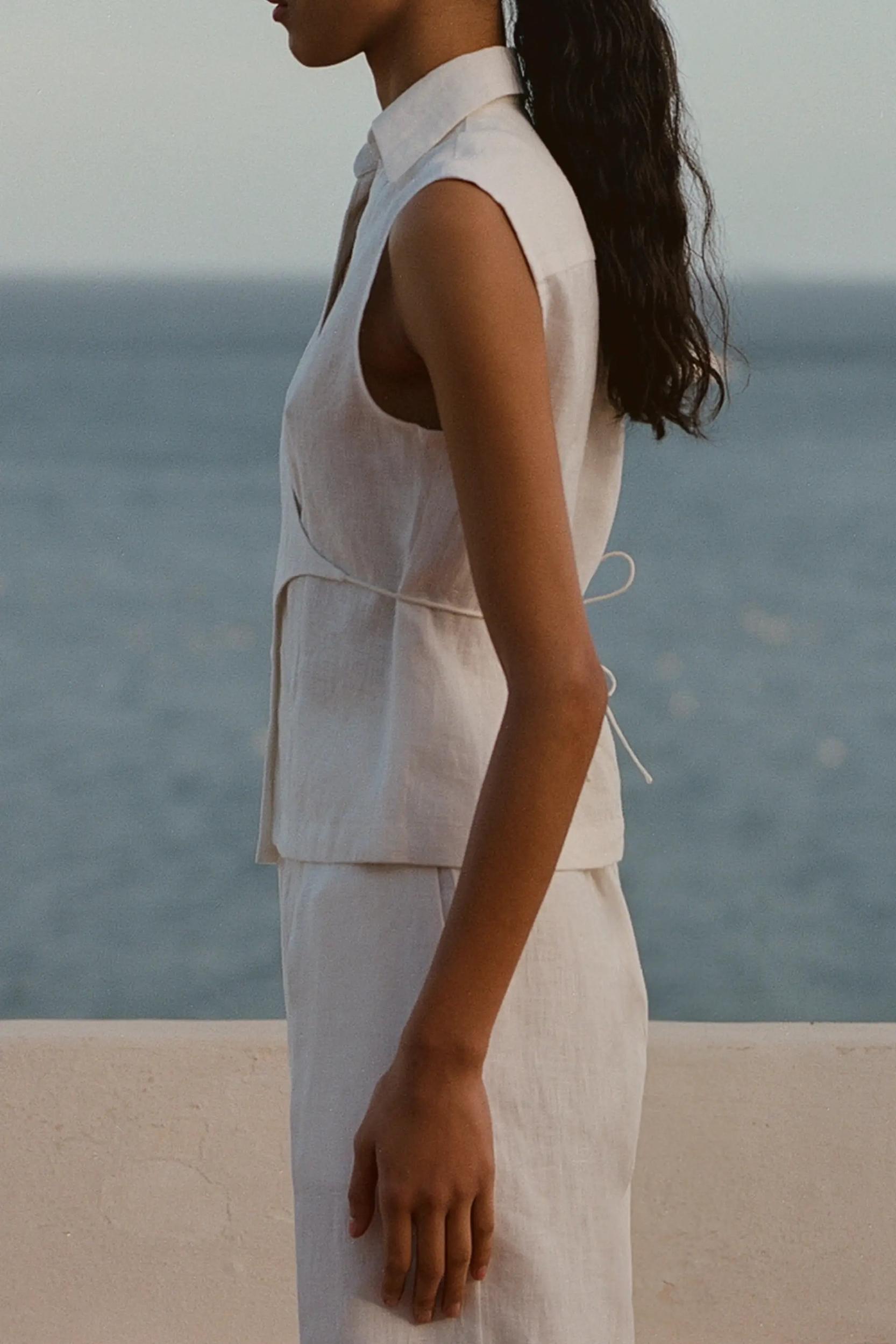 Cassis Short White - Final Sale Product Image