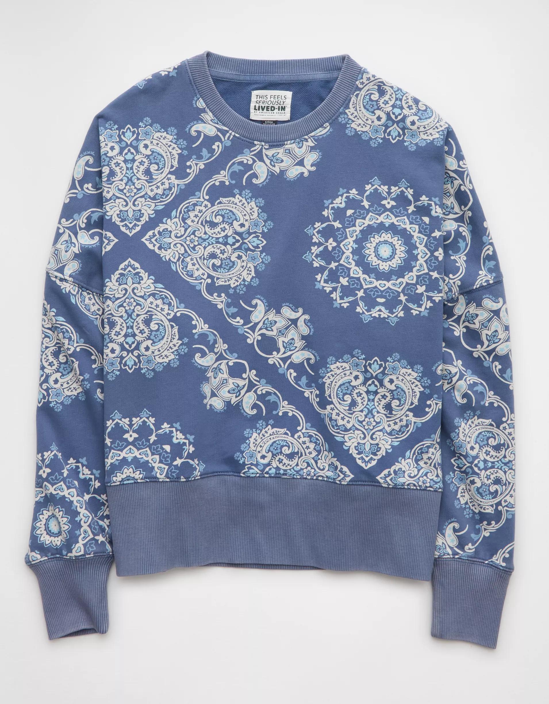 AE Big Hug Destination Graphic Crew Neck Sweatshirt Product Image