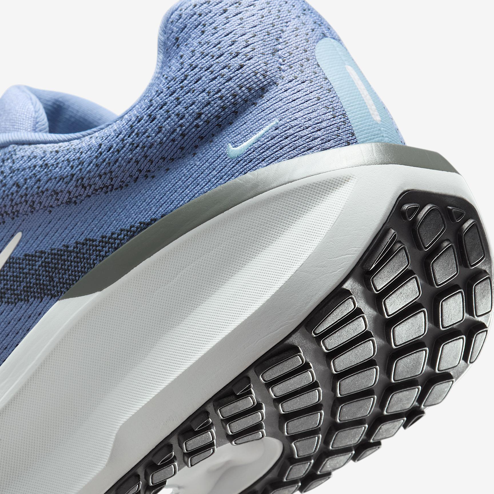 Nike Mens Winflo 11 Road Running Shoes (Extra Wide) | FQ8937-403 Product Image