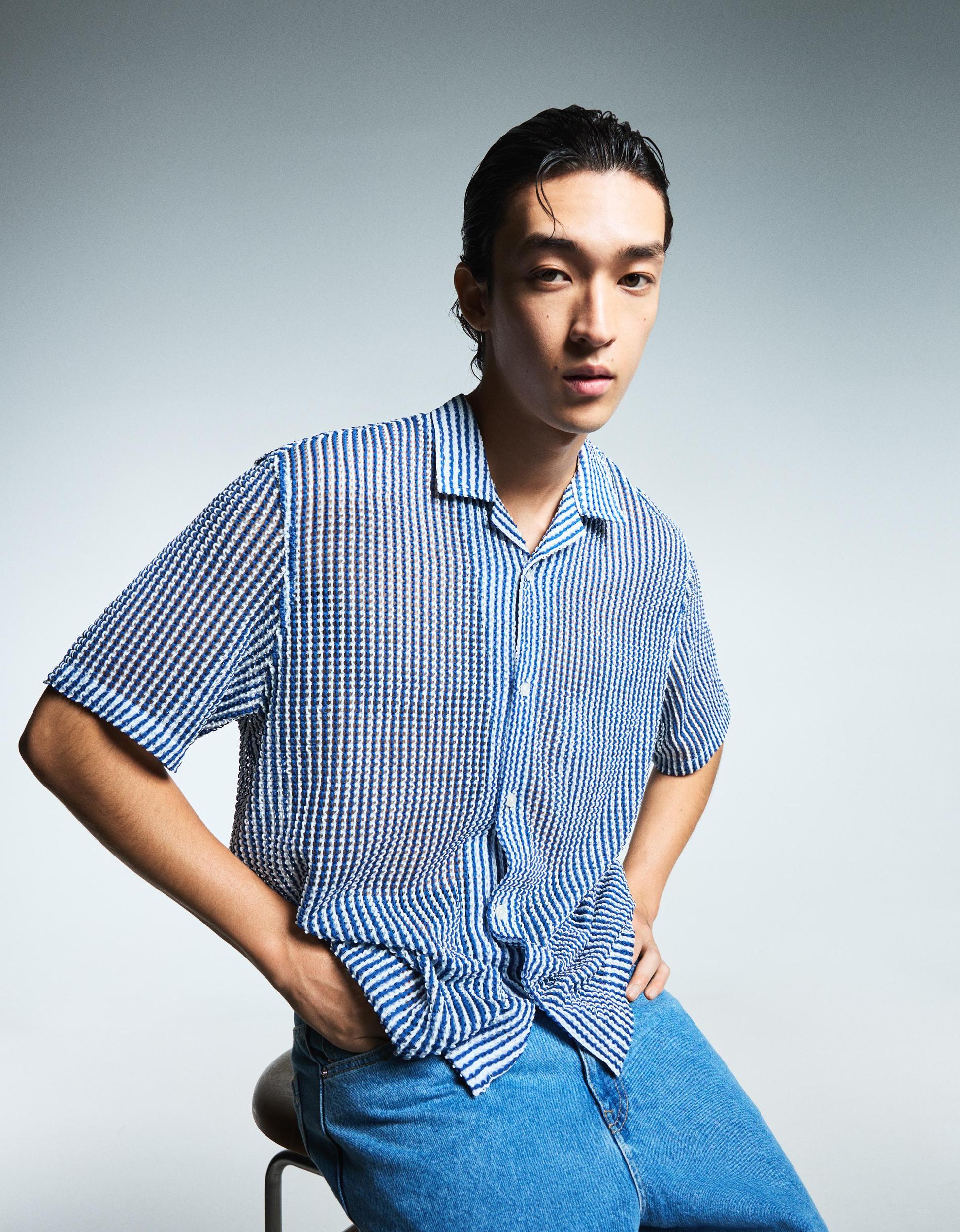 Striped short sleeve shirt Product Image