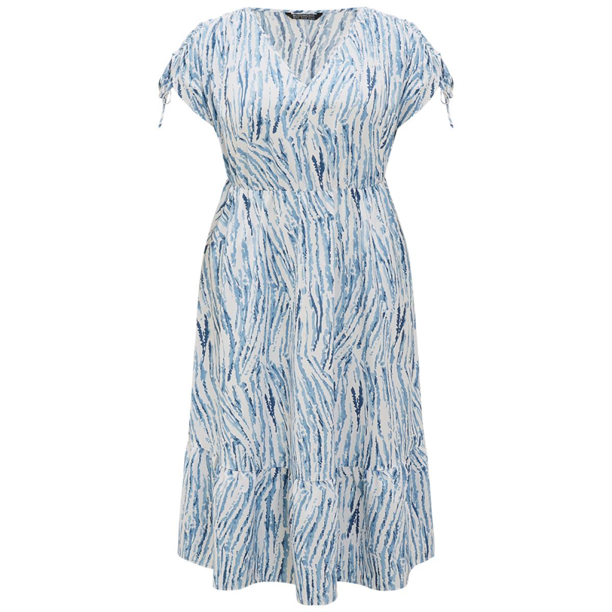 Plus Size Geometric Print Drawstring Pocket Dolman Hem Dress Blue Women Elegant Drawstring V-neck Short sleeve Curvy Midi Dress BloomChic 10/M Product Image