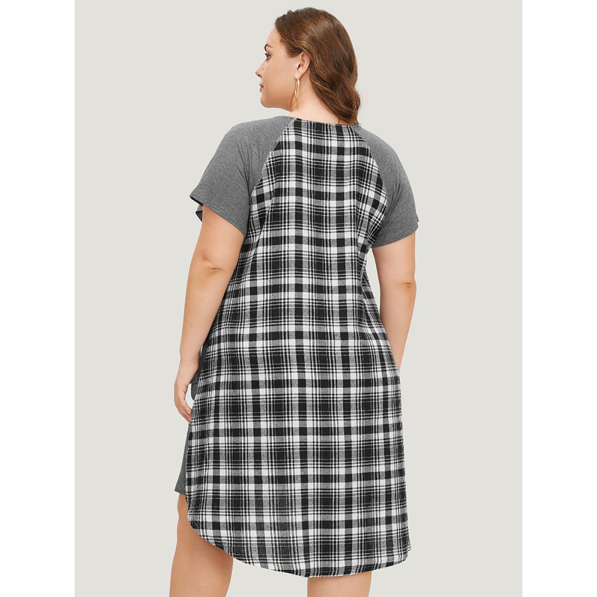 Plus Size Plaid Patchwork Pocket Raglan Sleeve High Low Dress Gray Women Casual Arc Hem Round Neck Short sleeve Curvy Knee Dress BloomChic 12/L Product Image