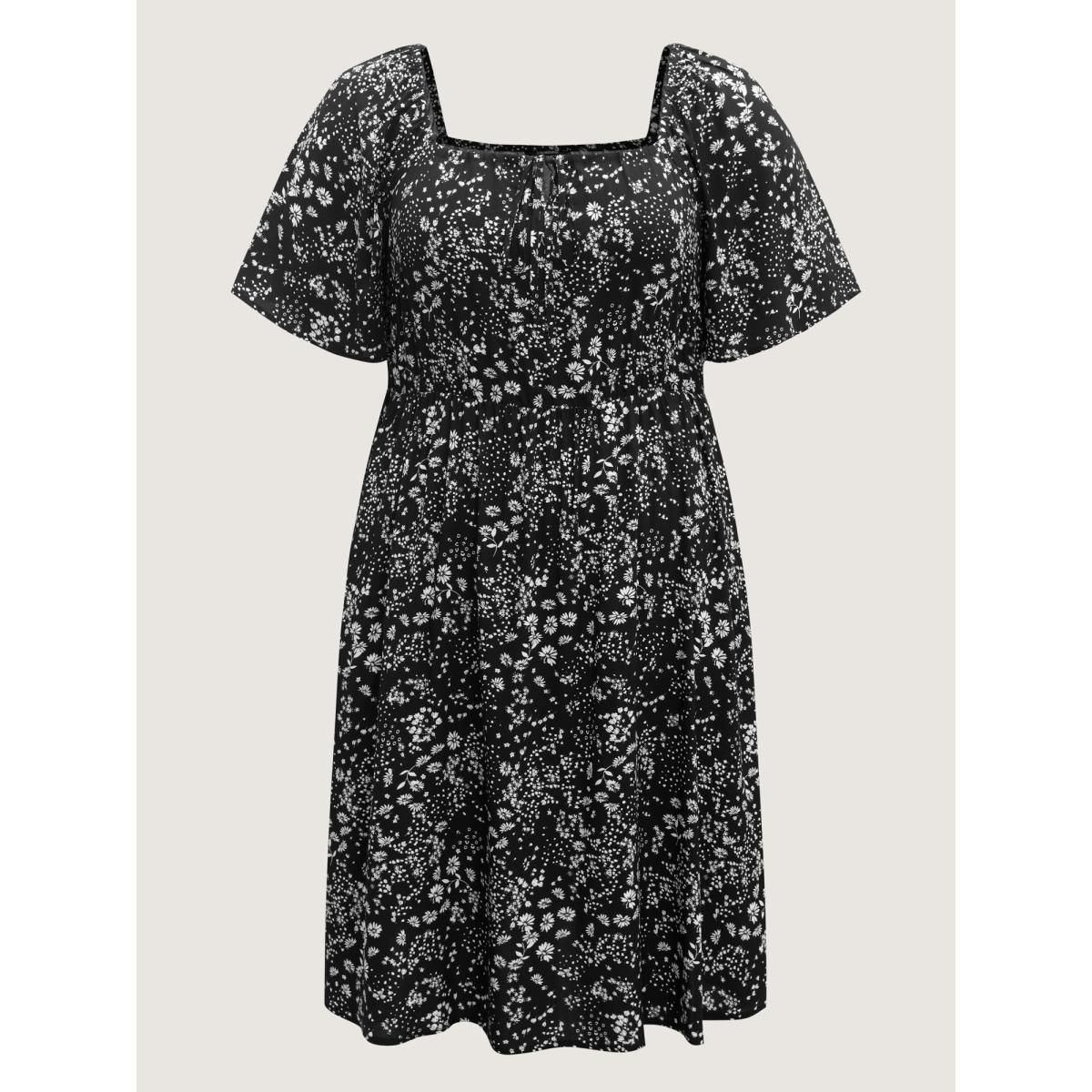 Plus Size Floral Neck Drawstring Flared Sleeve Midi Dress Black Women Square Neck Short sleeve Curvy BloomChic 18-20/2X Product Image