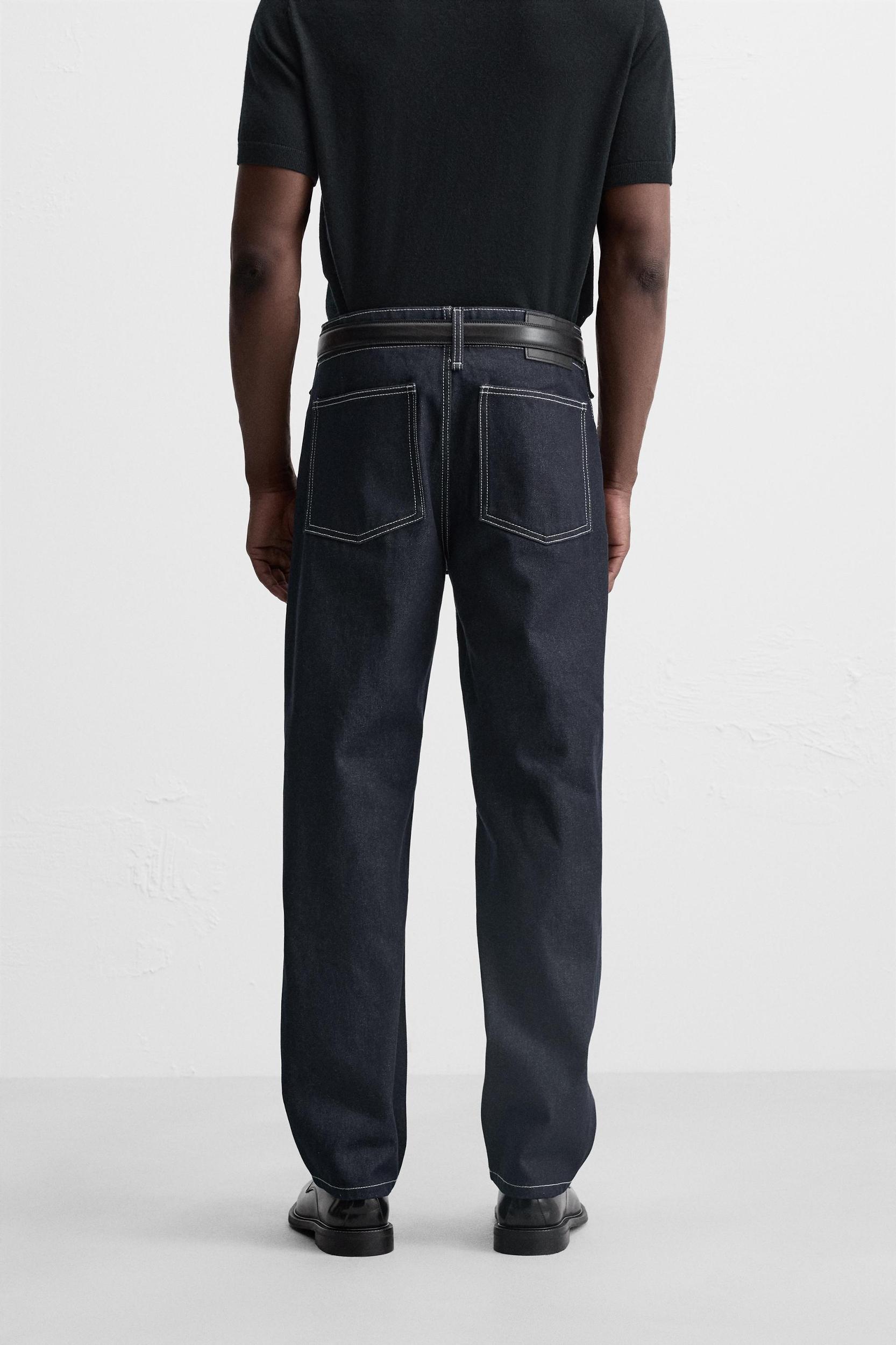 STRAIGHT FIT TOPSTITCHED JEANS Product Image