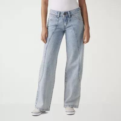 Levi's® Women's Low Rise Seamed Straight Leg Jean Product Image