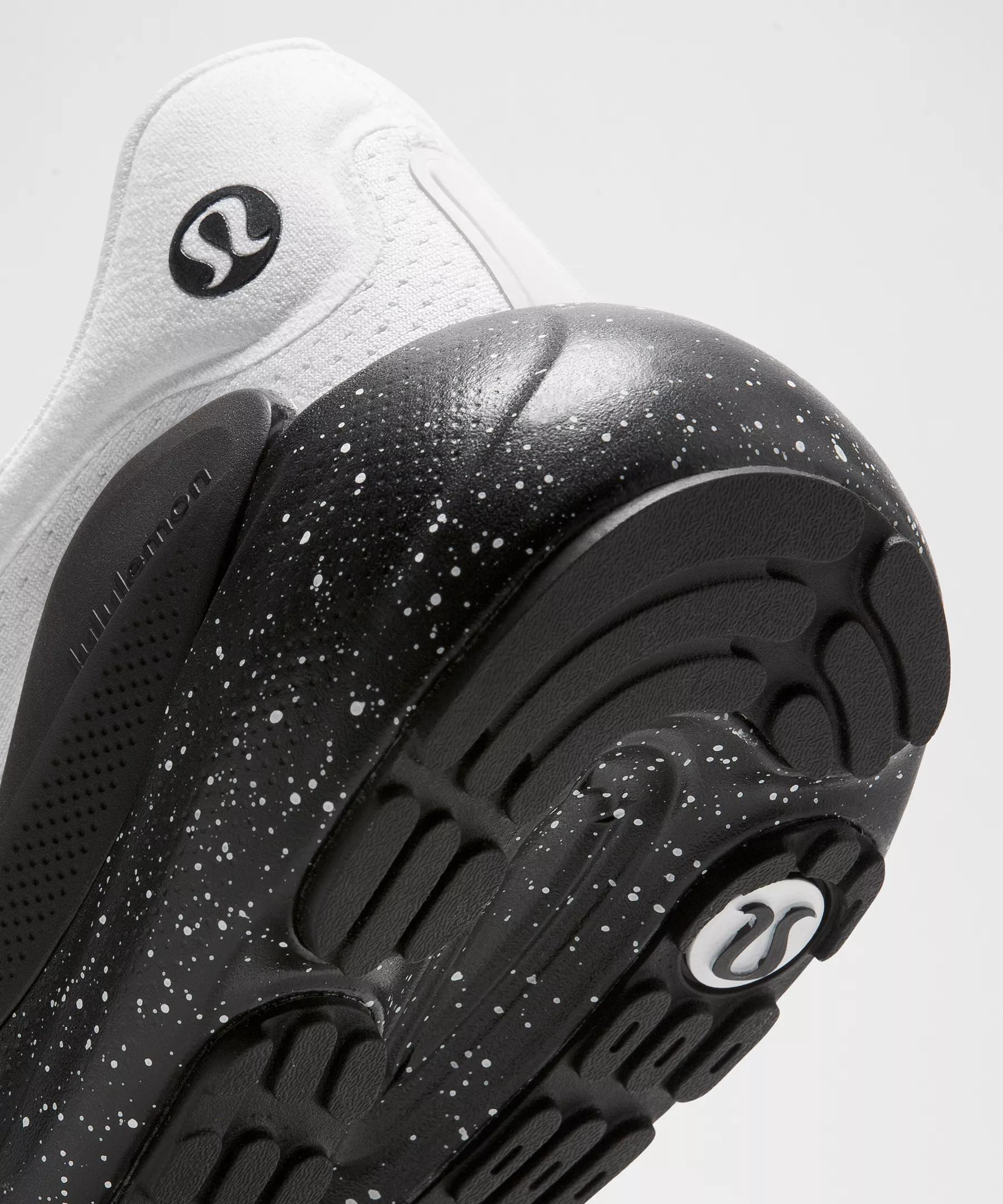 Men's Beyondfeel Running Shoe Product Image