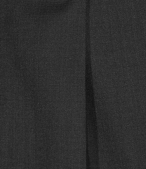 Roundtree & Yorke TravelSmart Luxury Gabardine Ultimate Comfort Classic Fit Non-Iron Pleated-Front Dress Pants Product Image