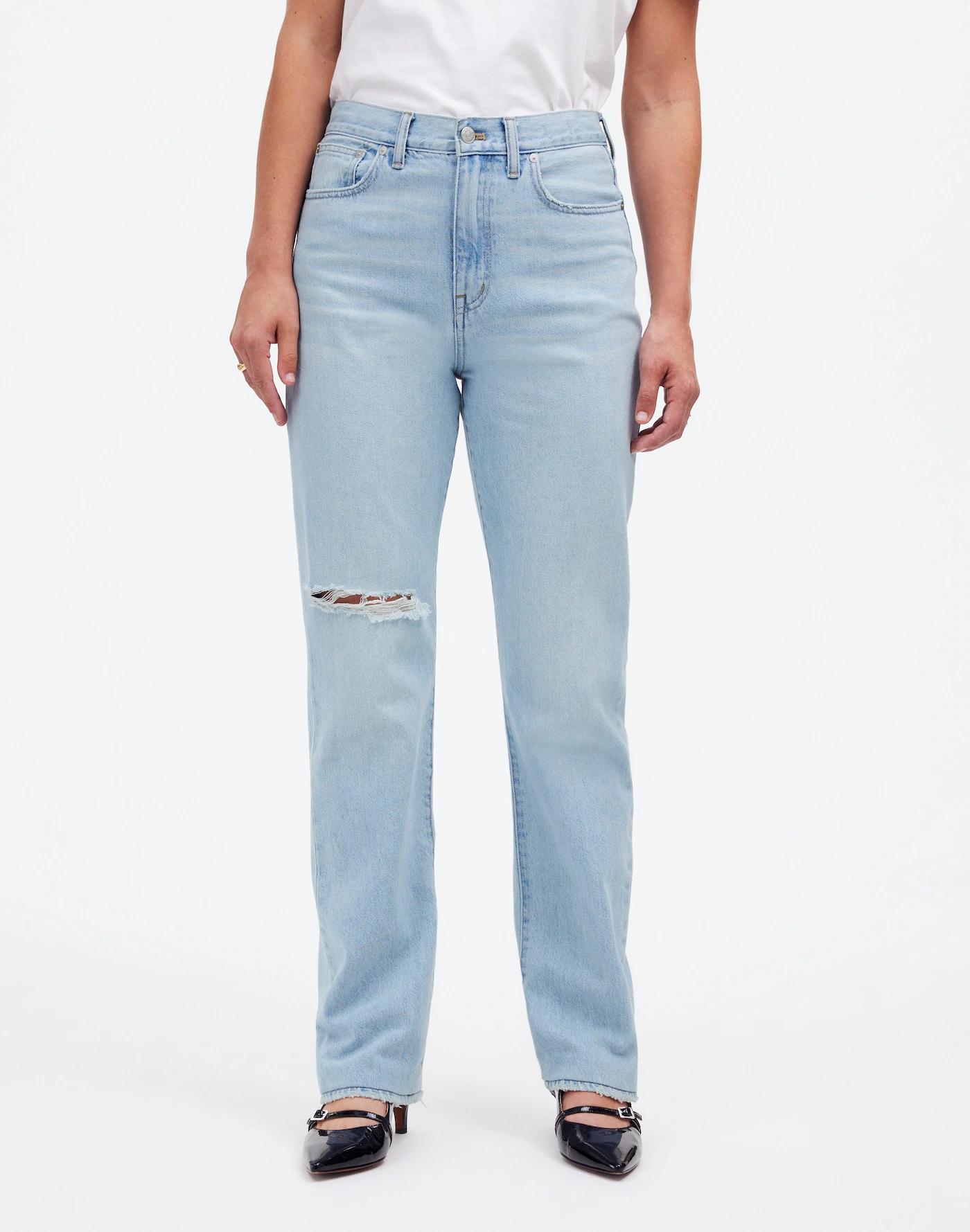 The Petite '90s Straight Jean Product Image