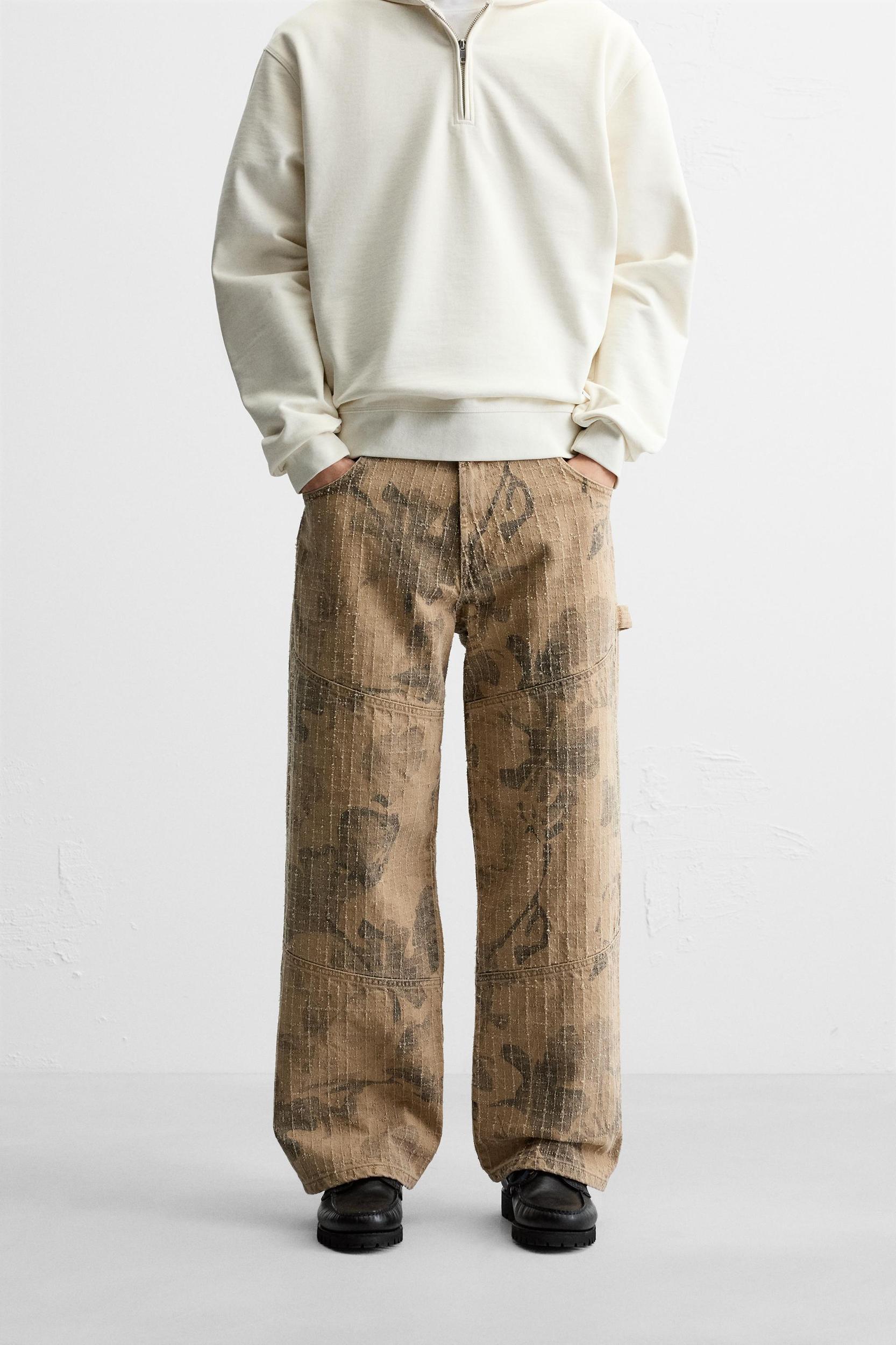 BAGGY FIT CARPENTER JEANS Product Image