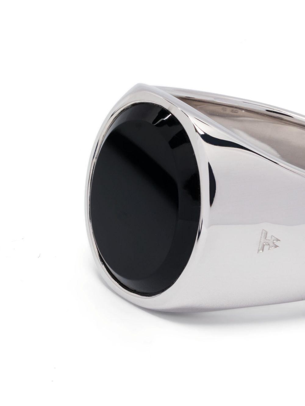 Oval polished onyx ring Product Image