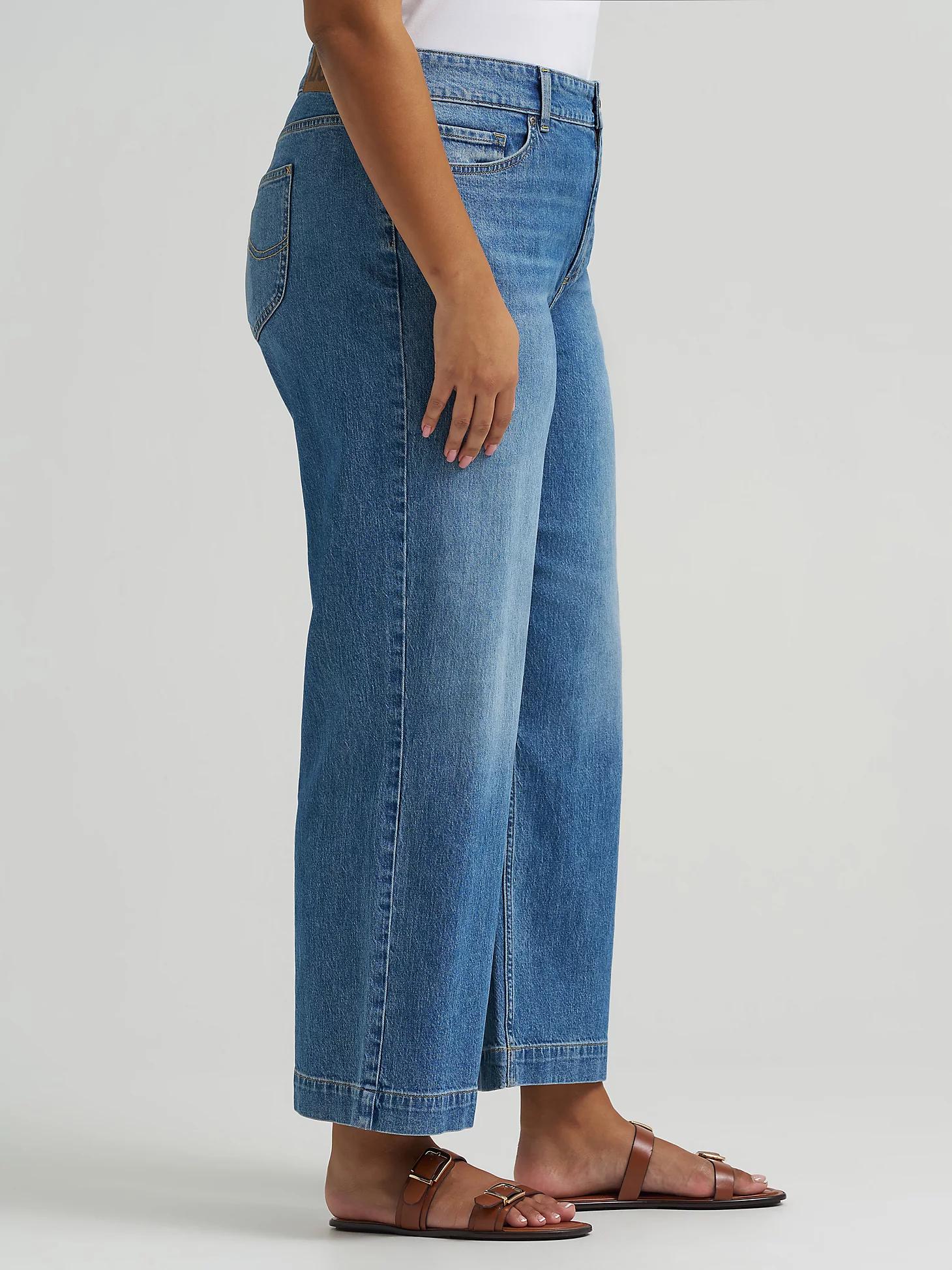Women's Legendary Wide Leg Crop Jean (Plus) | Women's Jeans | Lee® Product Image