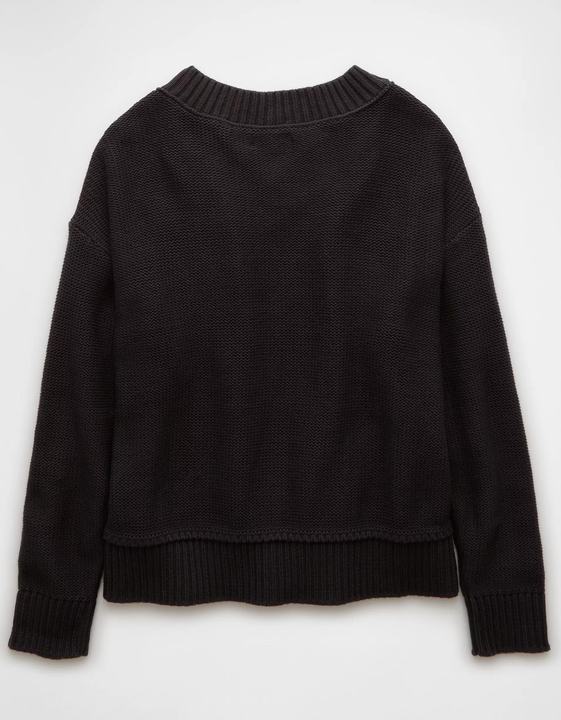 AE Long Weekend V-Neck Sweater Product Image