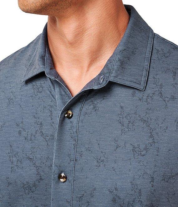 TravisMathew Featherweight Tides Short Sleeve Woven Shirt Product Image