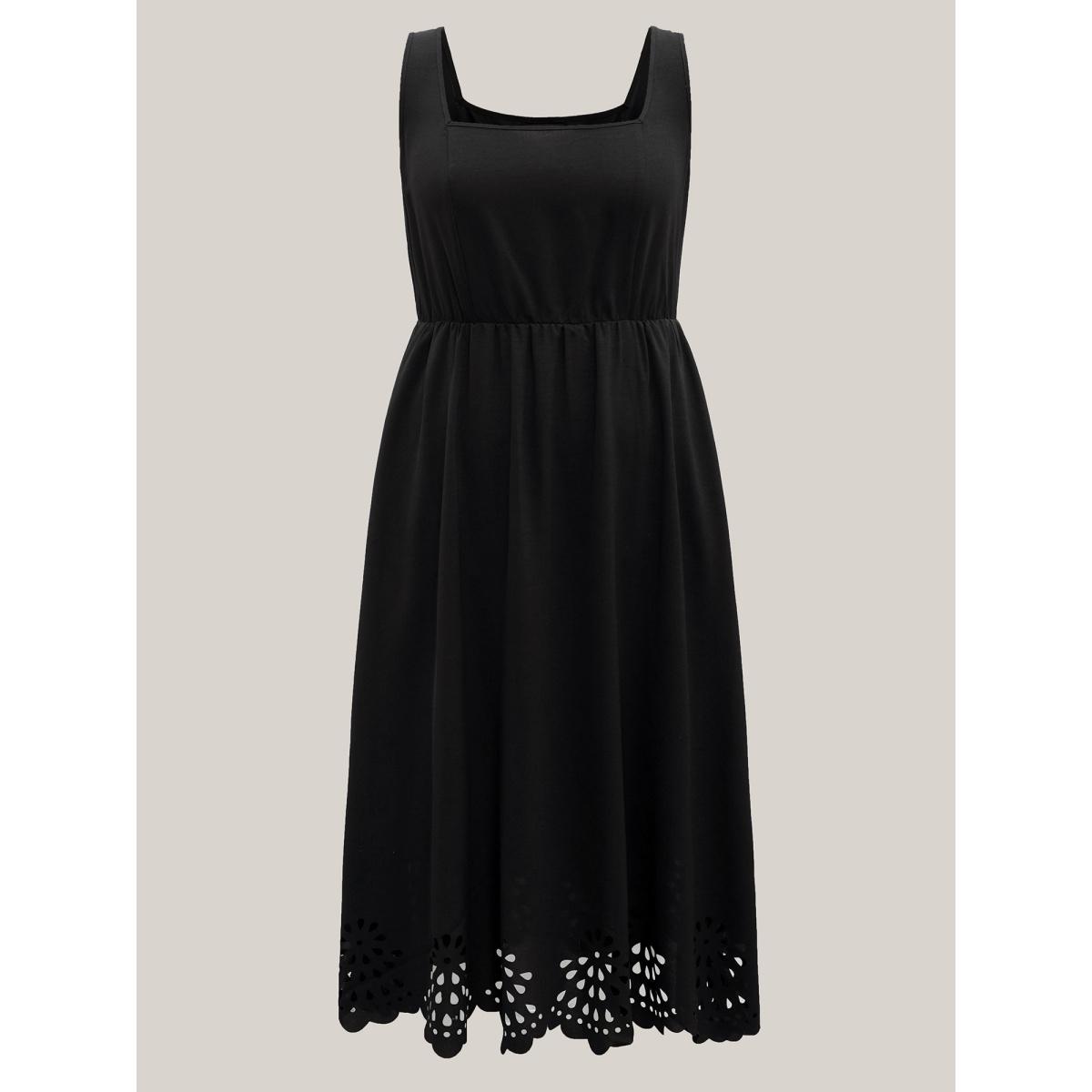 Plus Size Scalloped Laser Cut Pockets Maxi Dress Black Women Square Neck Sleeveless Curvy BloomChic 28/5X Product Image