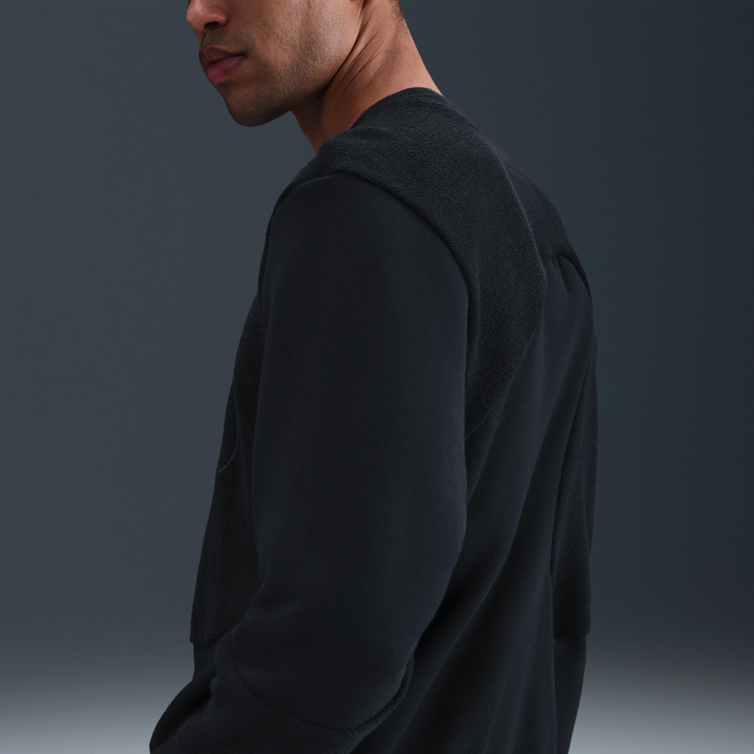 Nike Men's Giannis Standard Issue Basketball Crew Product Image