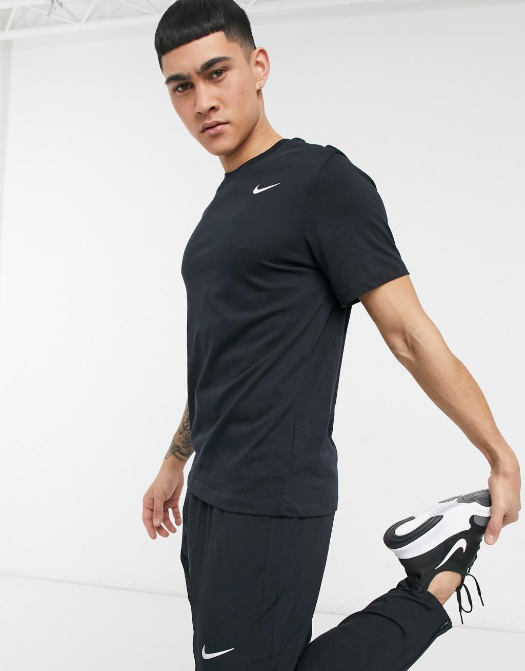 Nike Training Dri-FIT Solid t-shirt Product Image