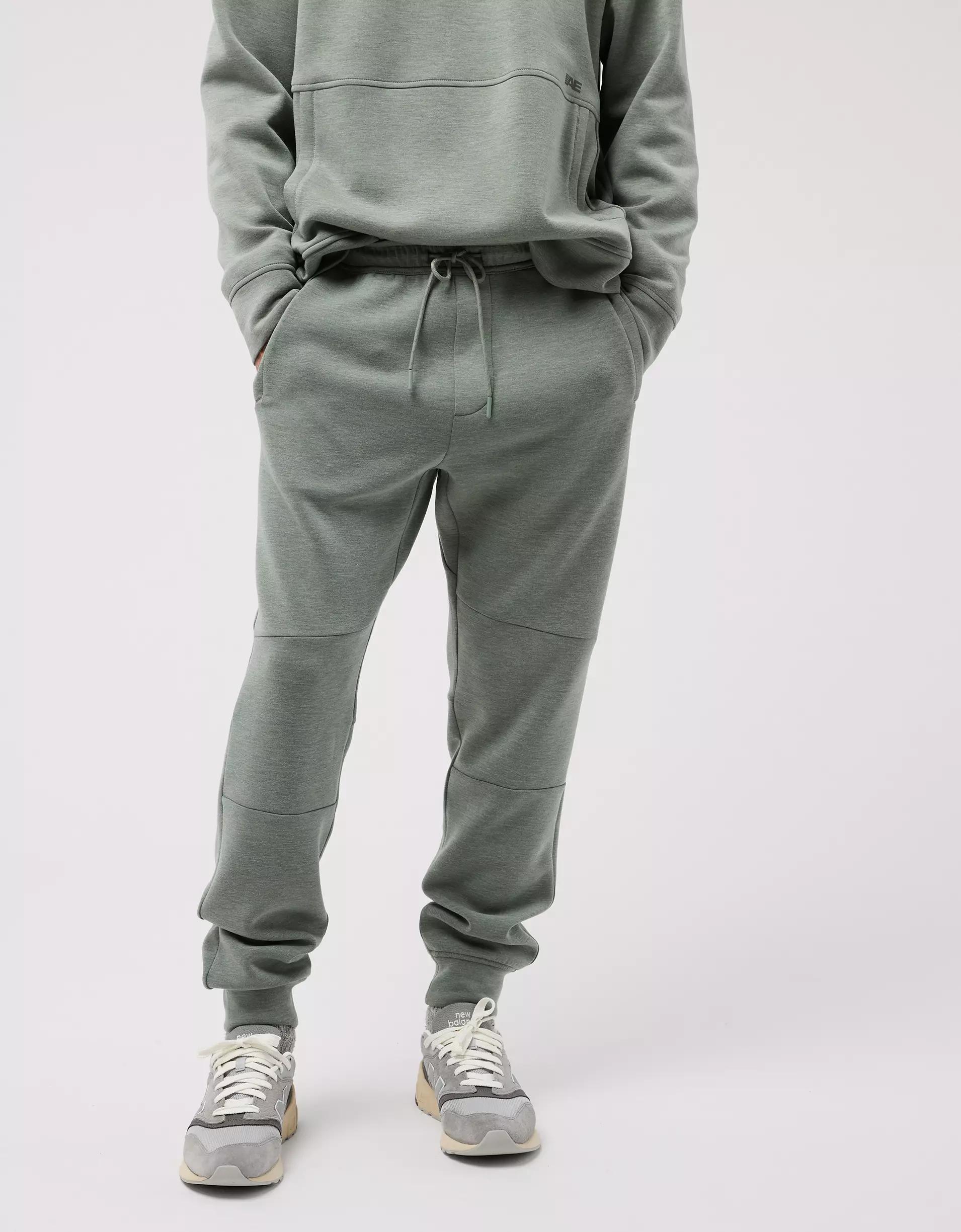 AE 24/7 Jogger Product Image