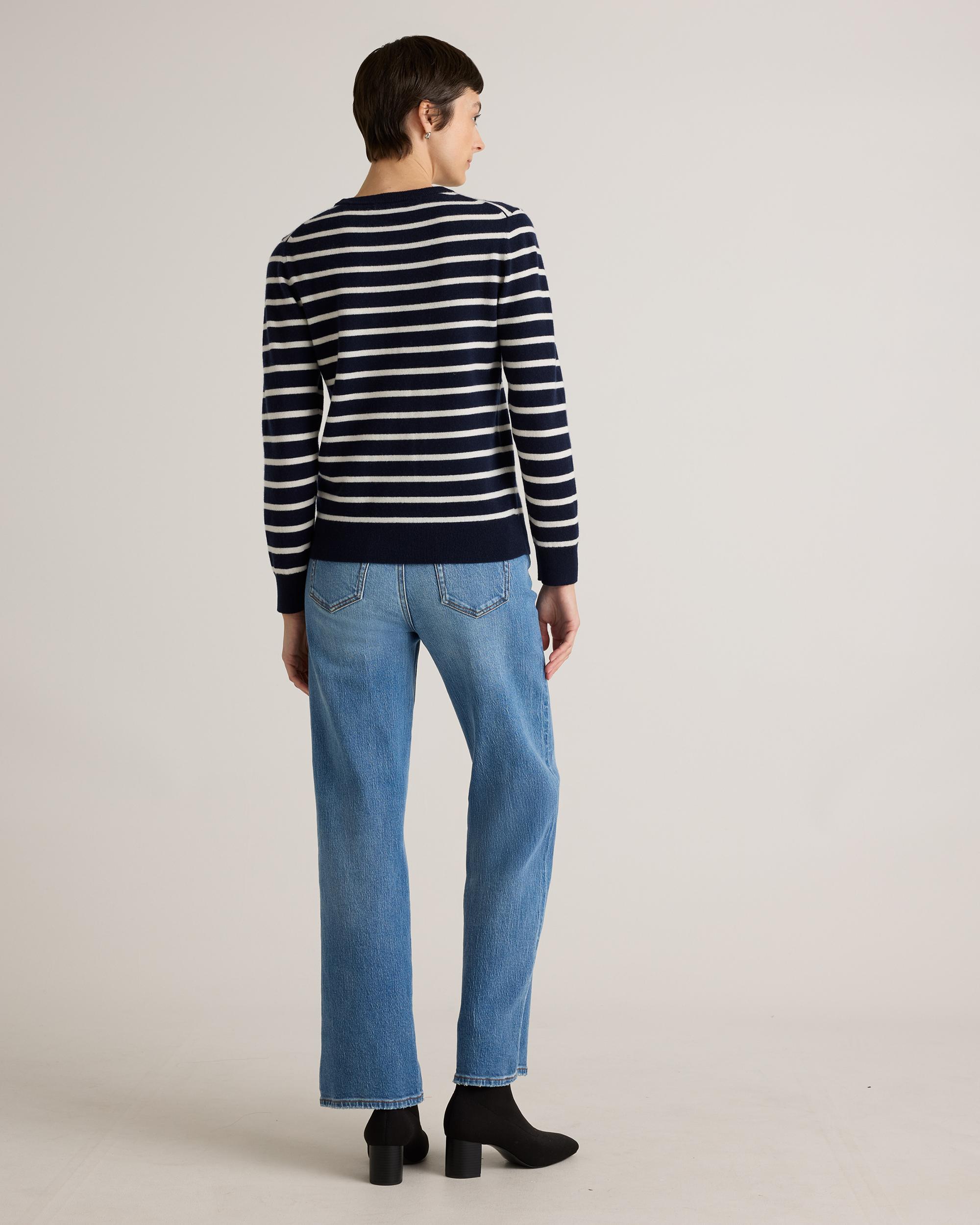 Quince | Women's Mongolian Cashmere Crewneck Sweater Product Image