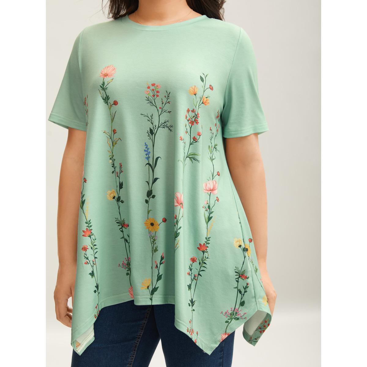 Plus Size Stretchy Hi-Low Hem Floral T-Shirt Greenbean Women Timeless Asymmetrical Natural Flowers Round Neck Loose Elegant T-shirts BloomChic 22-24/3X Product Image