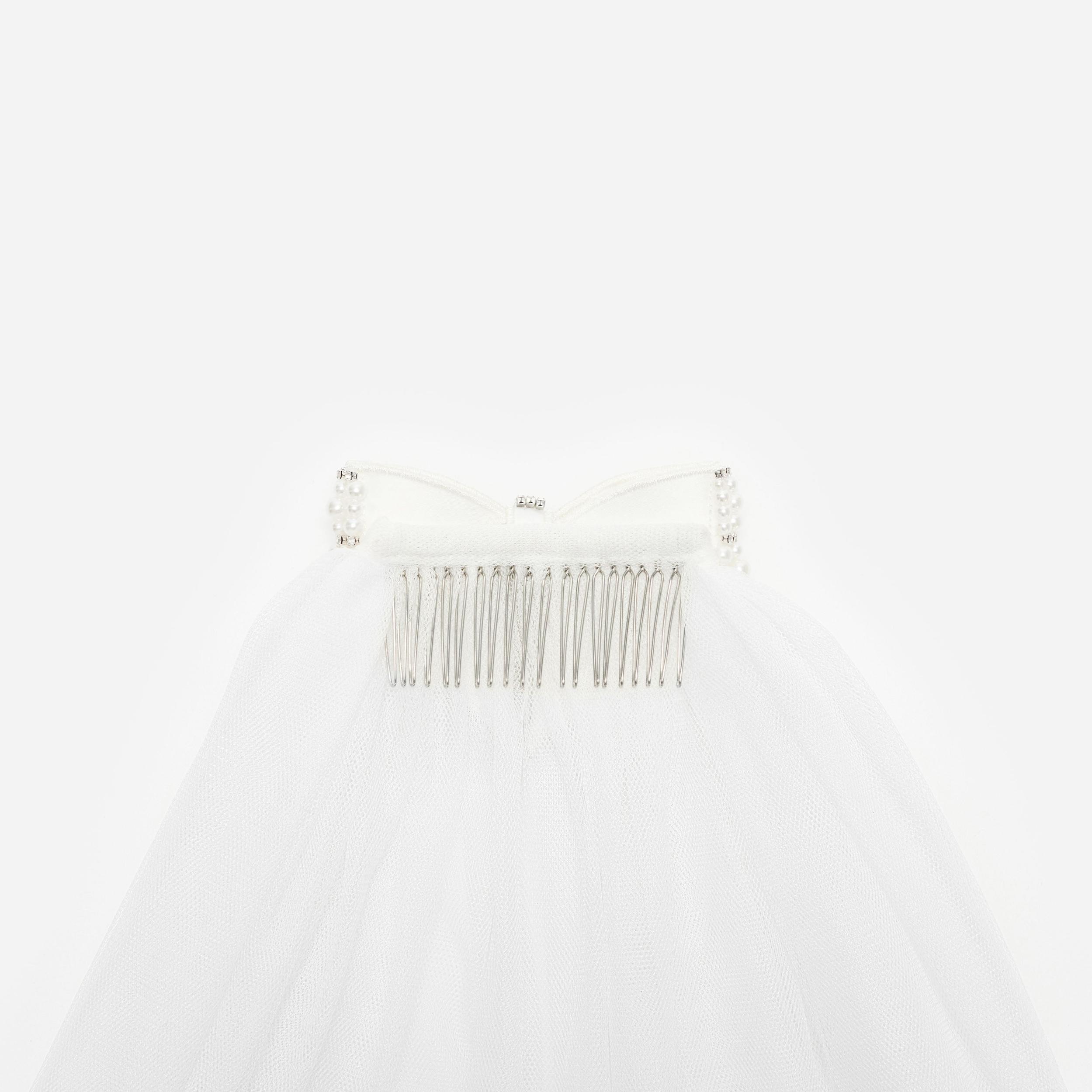Embellished Bow Veil Product Image