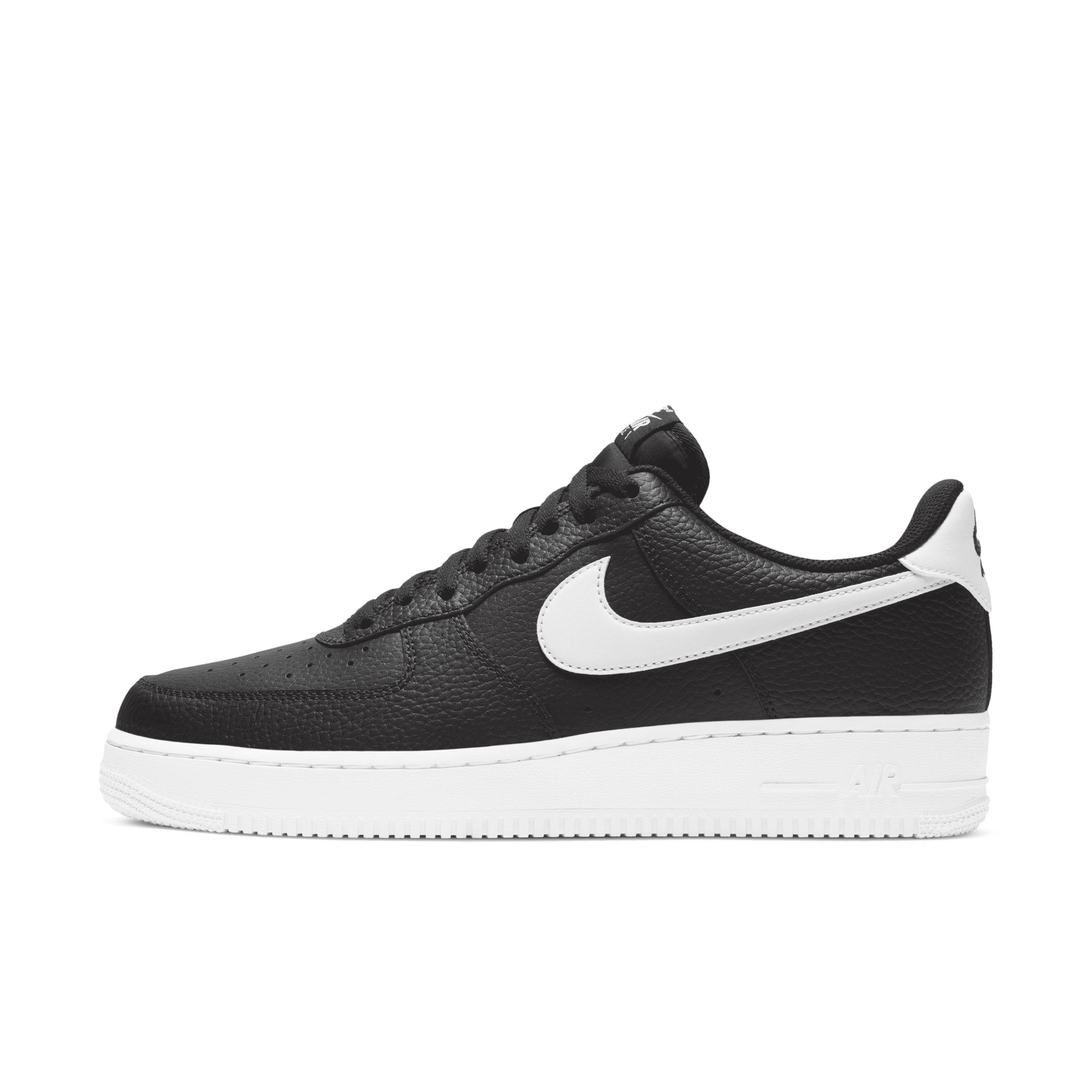 Nike Mens Air Force 1 07 Shoes | CT2302-100 Product Image