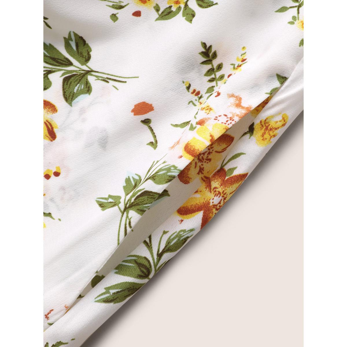 Plus Size Square Neck Contrast Trim Floral Print Dress Ivory Women Elegant Woven ribbon&lace trim Non Sleeveless Curvy BloomChic 12/L Product Image