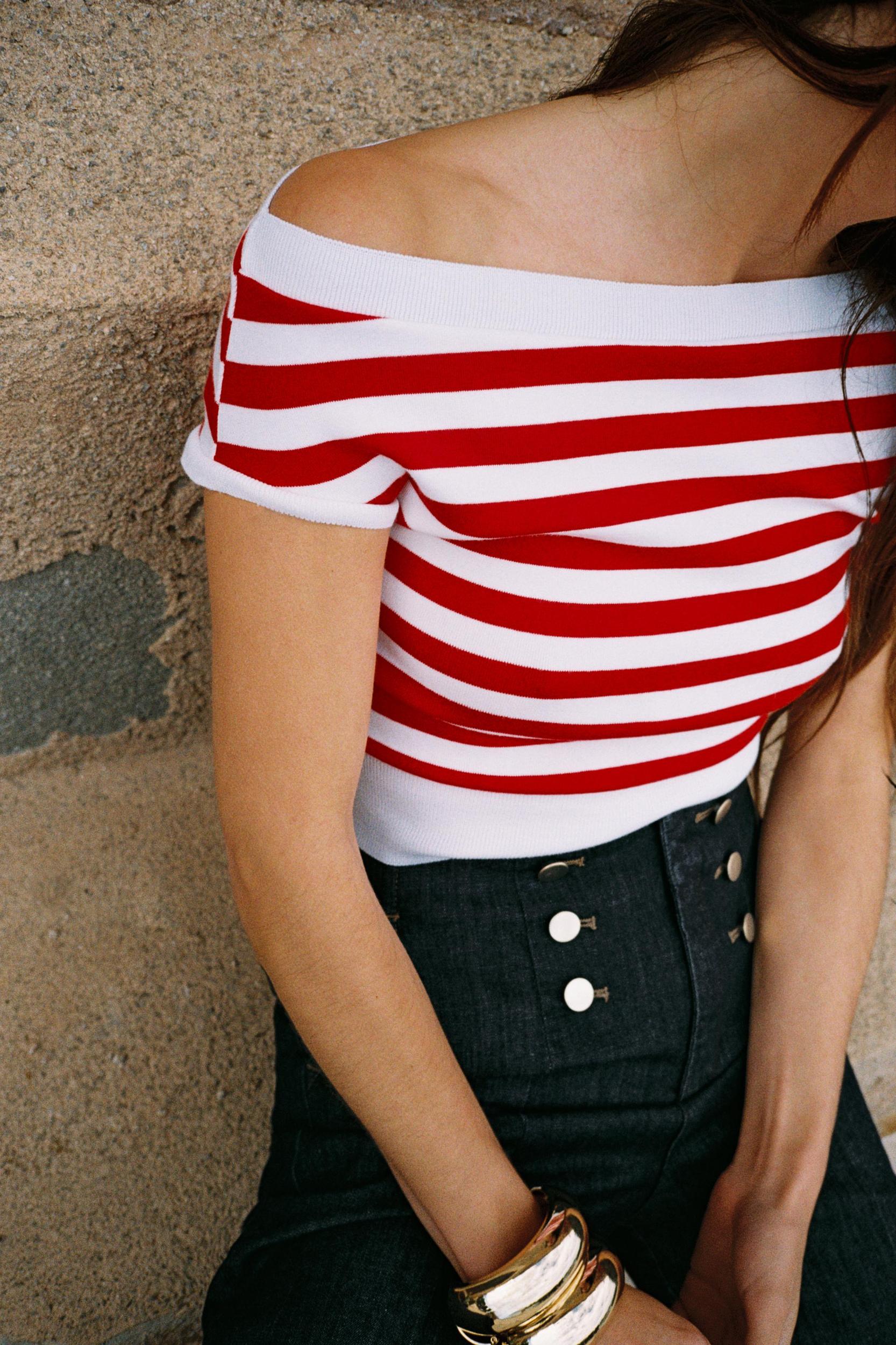 STRIPED BOATNECK TOP Product Image