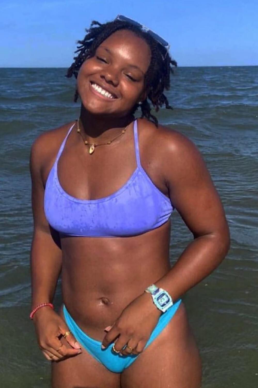 Triangle Top Female Product Image