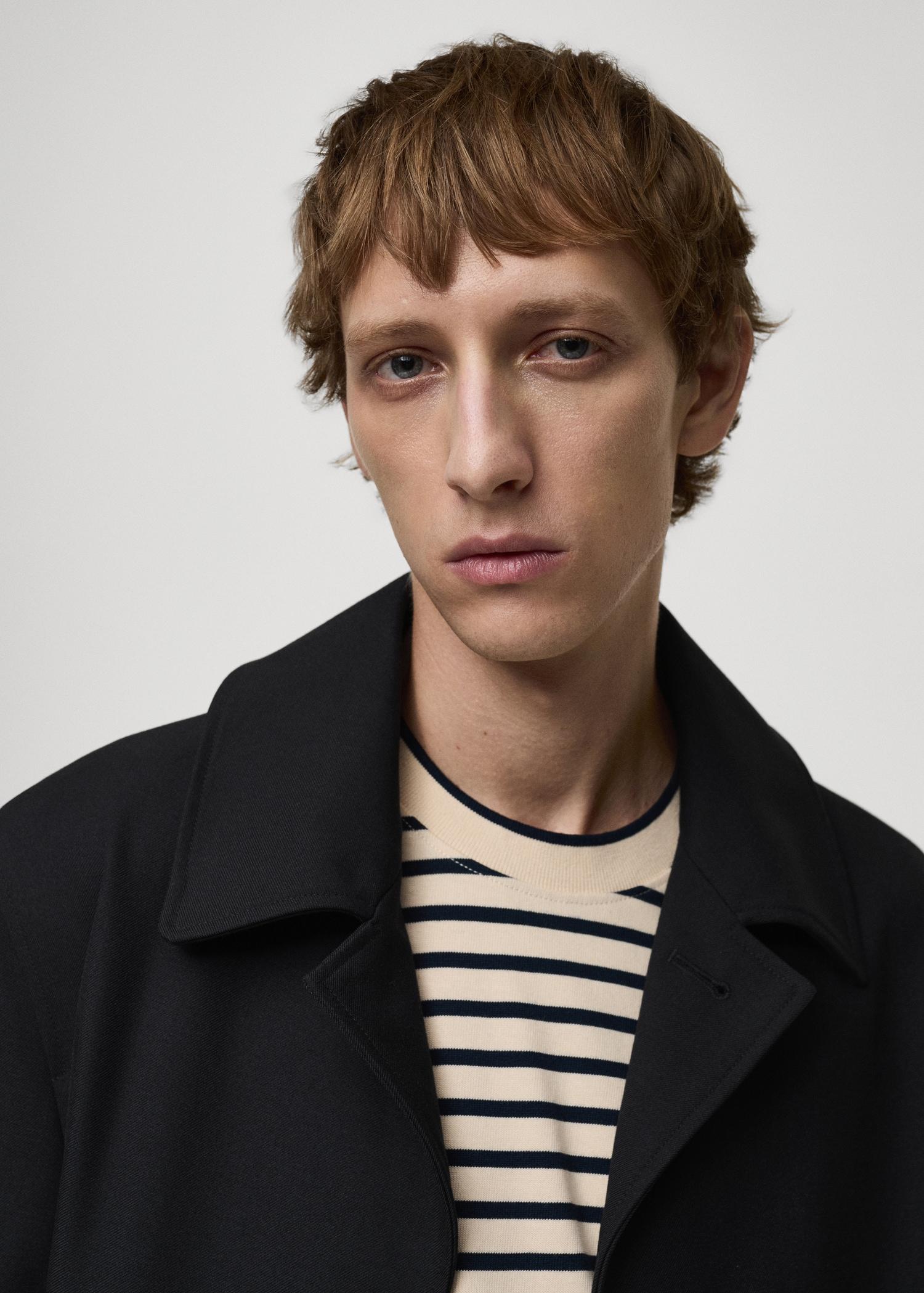 Oversized comfort stretch trench coat - Men | MANGO USA Product Image