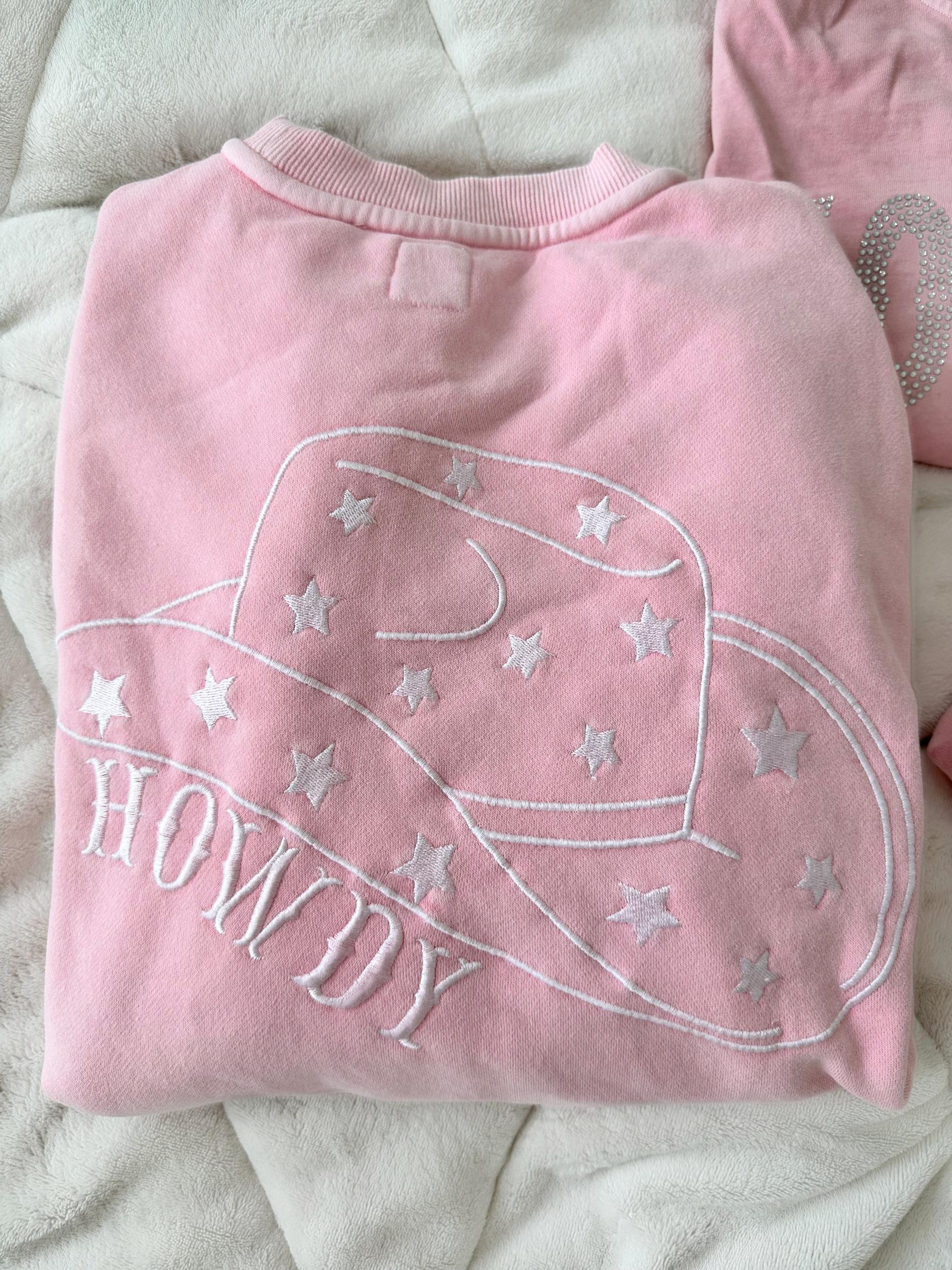 Vintage Pink Howdy Cowgirl Embroider Sweatshirt Product Image
