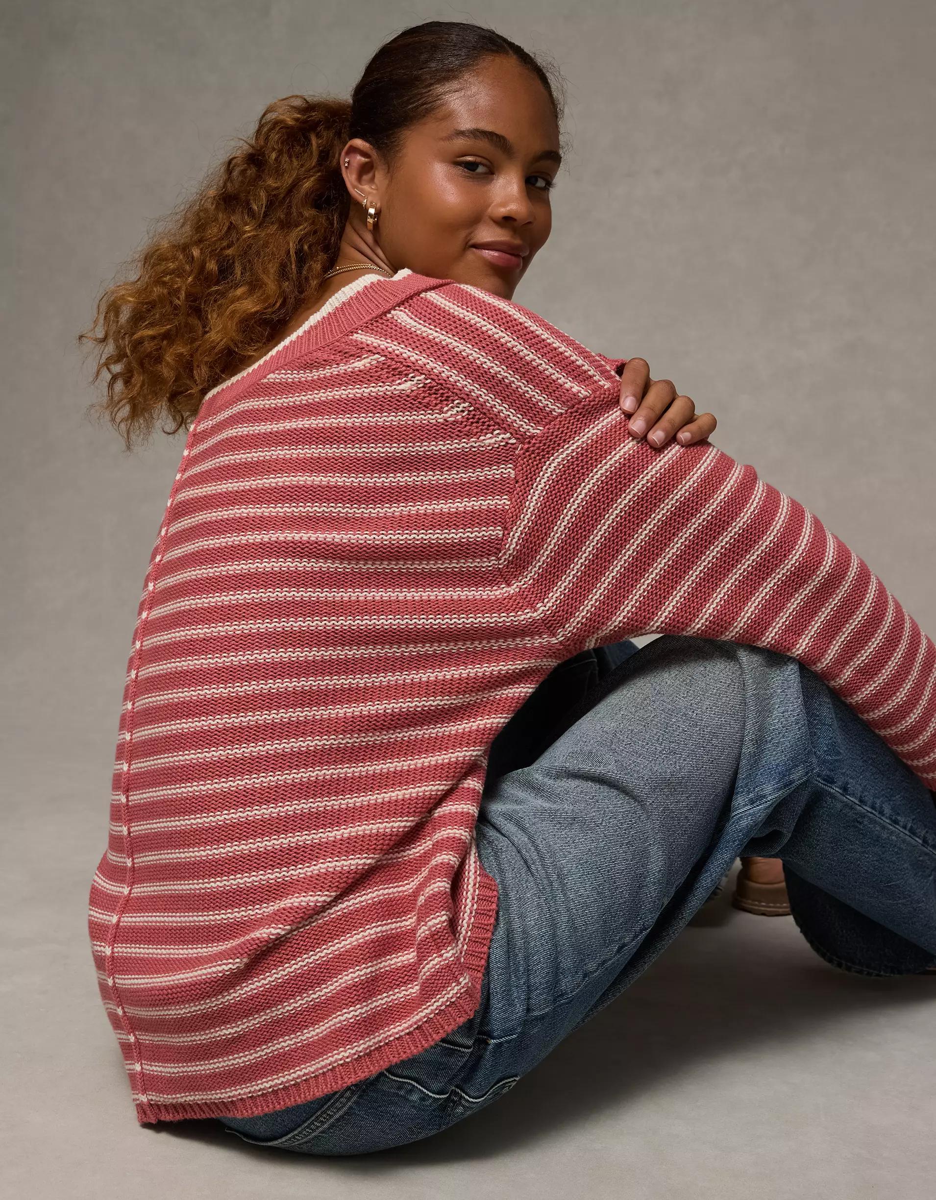 AE Big Hug V-Neck Sweater Product Image