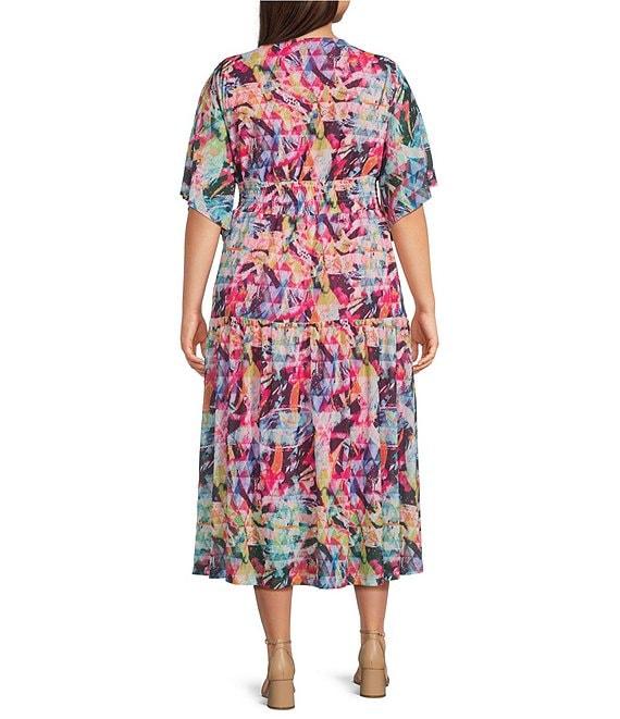 Calessa Plus Size Mesh Knit Floral V-Neck Short Sleeve A-Line Midi Dress Product Image