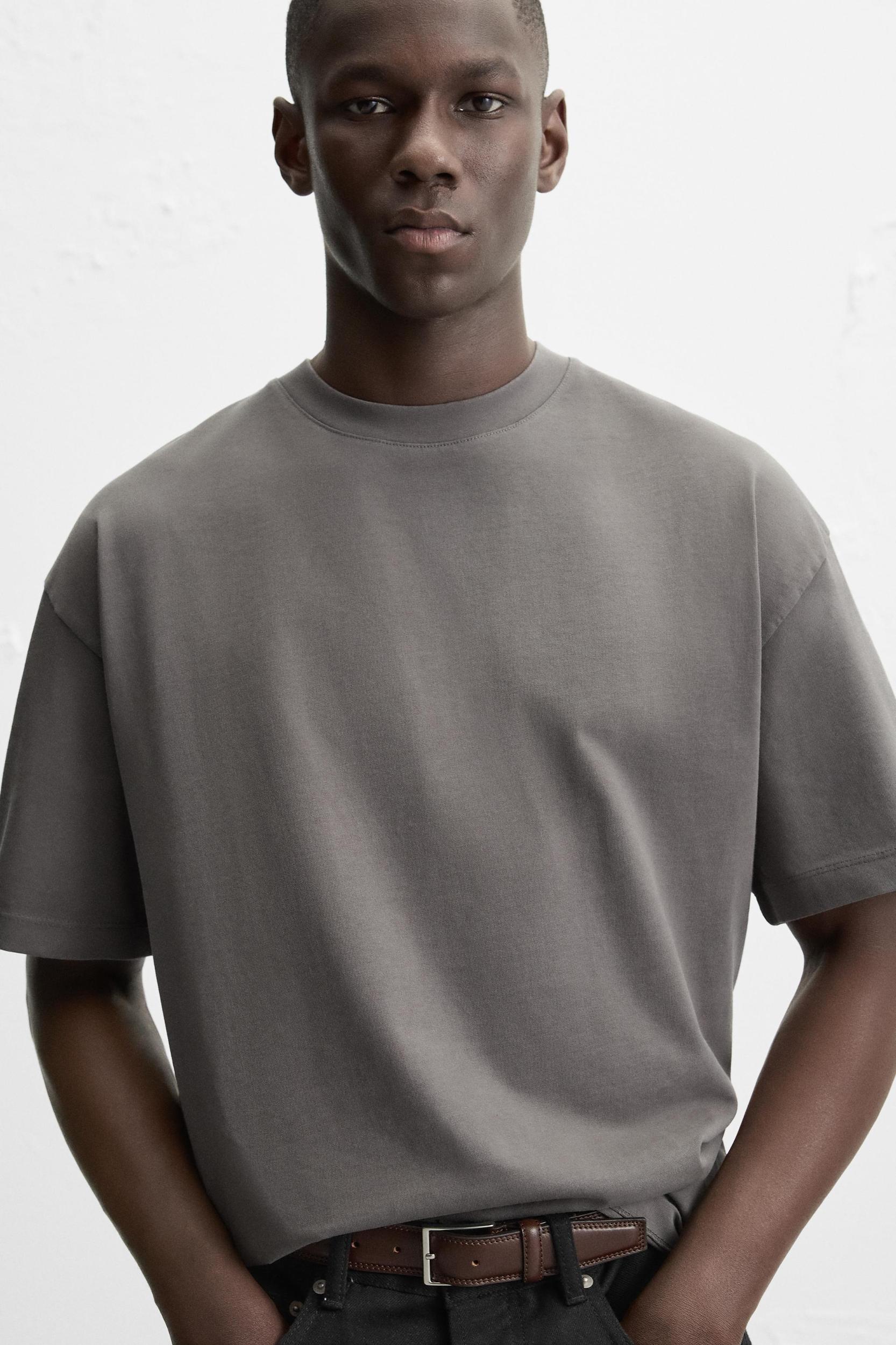 BASIC HEAVYWEIGHT T-SHIRT Product Image